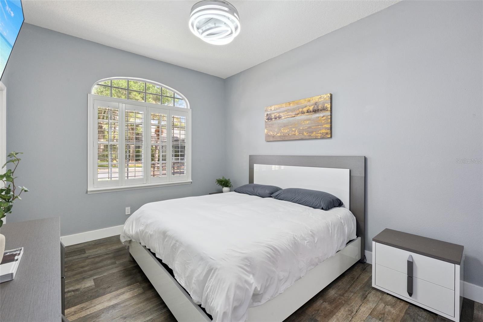 Image 29 of 49 For 160 Wimbledon Circle