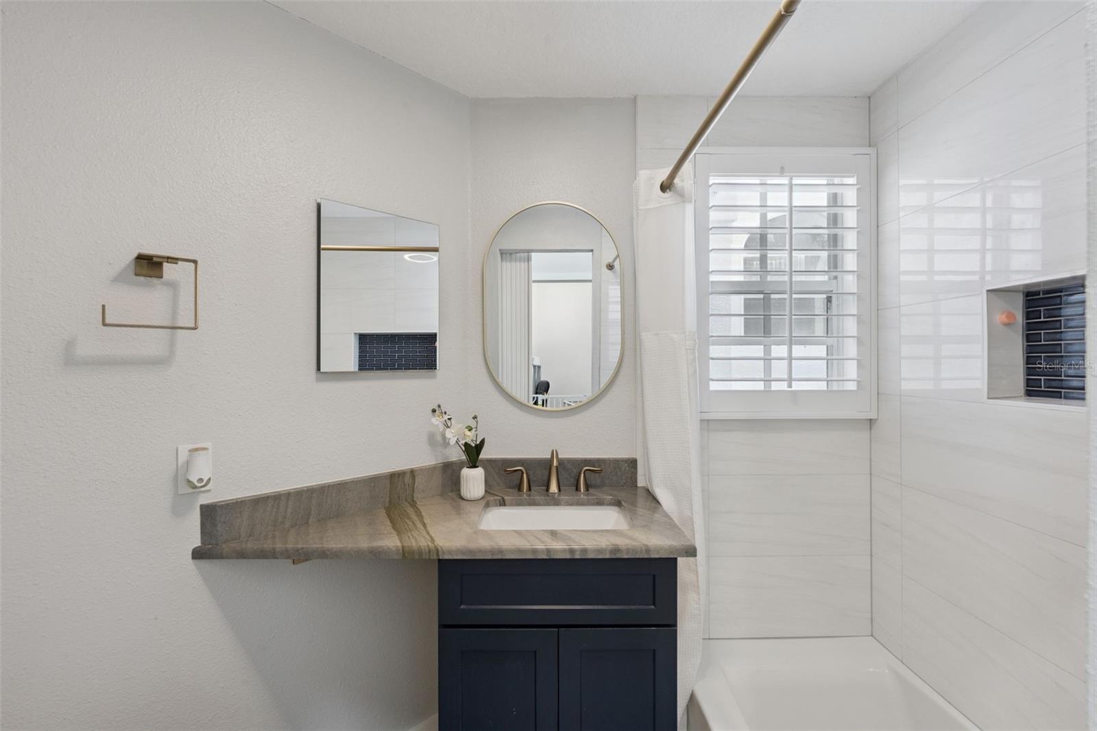 Image 31 of 49 For 160 Wimbledon Circle