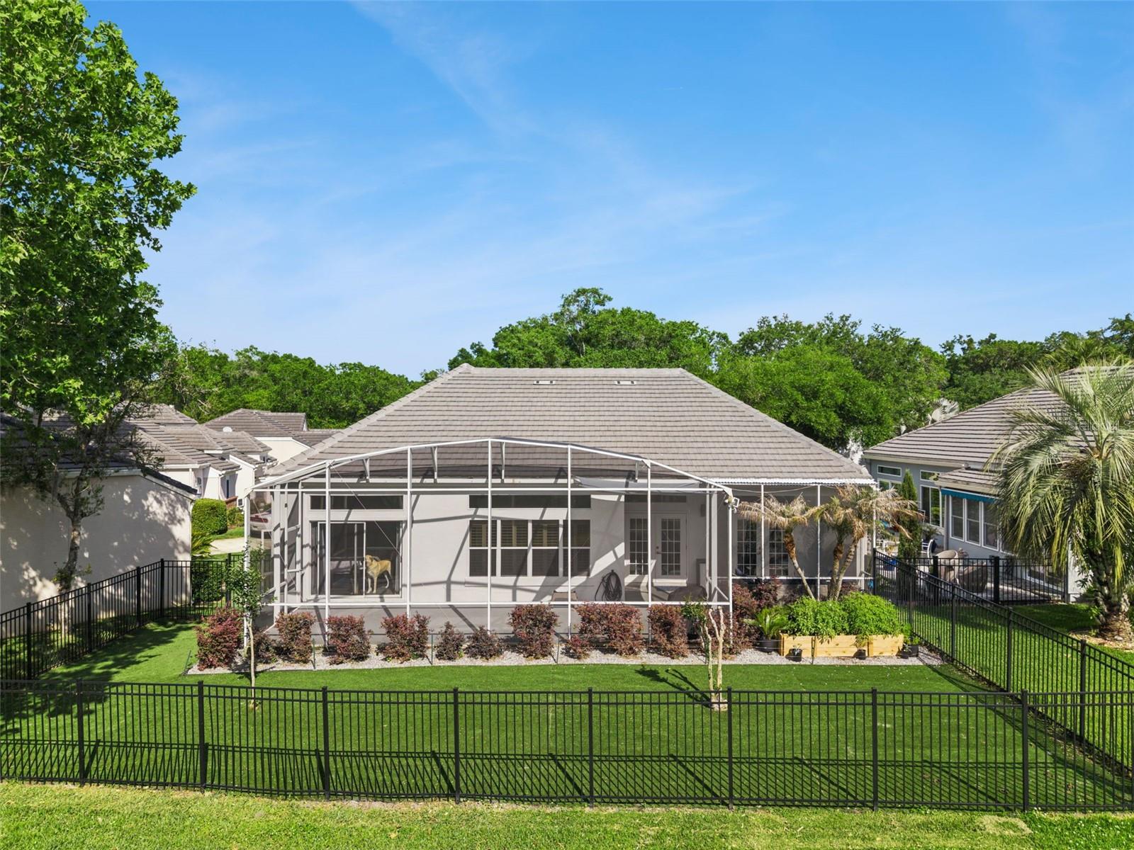 Image 40 of 49 For 160 Wimbledon Circle