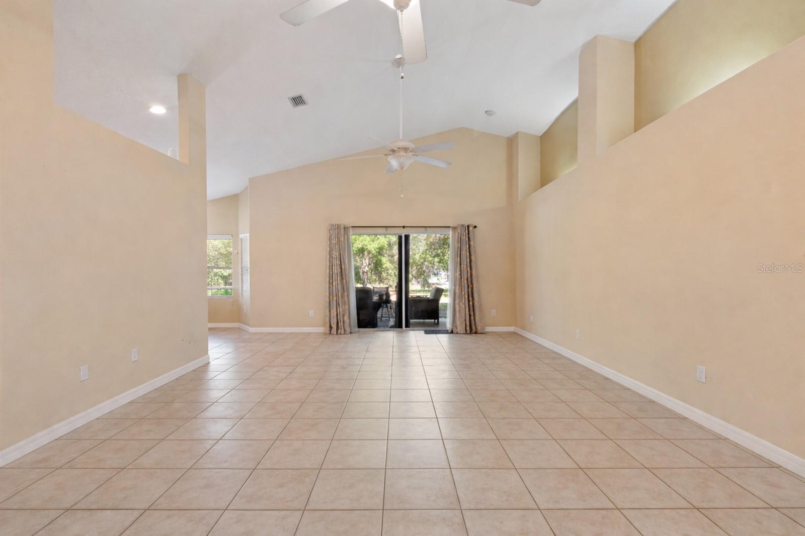 Image 7 of 23 For 411 Wayman Street