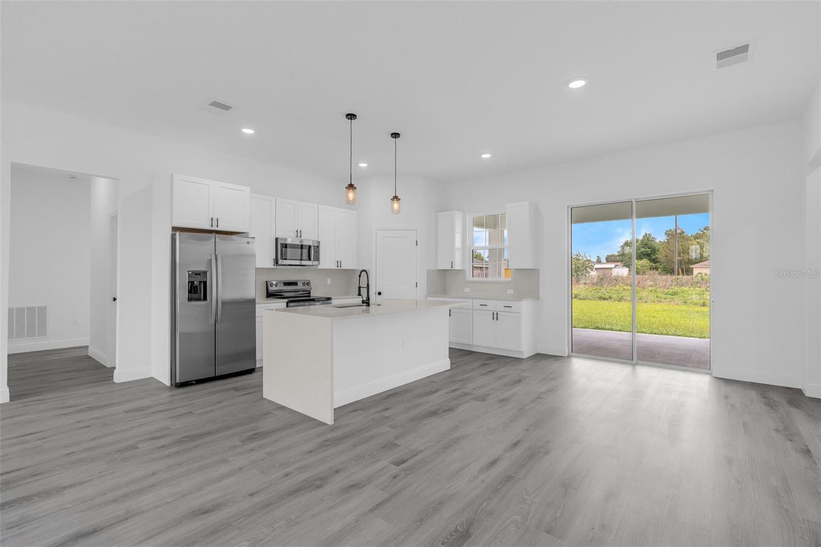 Image 21 of 39 For 12963 72nd Terrace Road