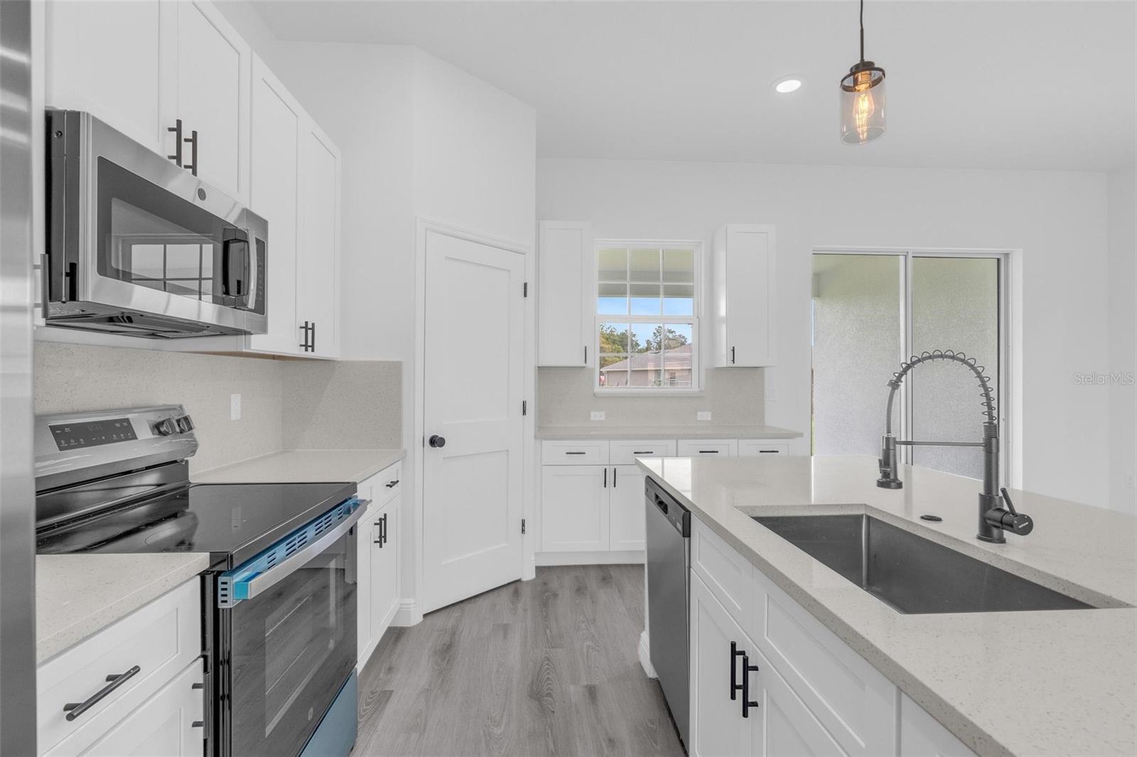 Image 27 of 39 For 12963 72nd Terrace Road