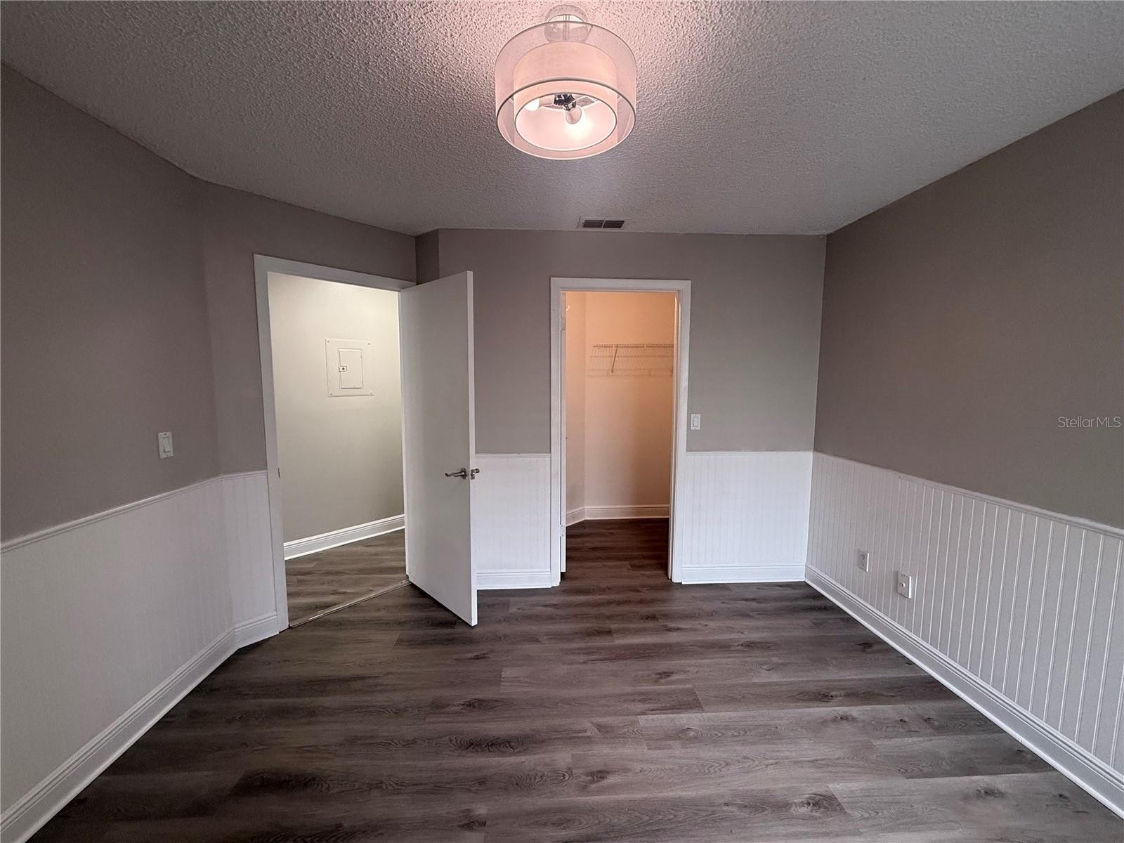 Image 16 of 41 For 715 Sugar Bay Way 103