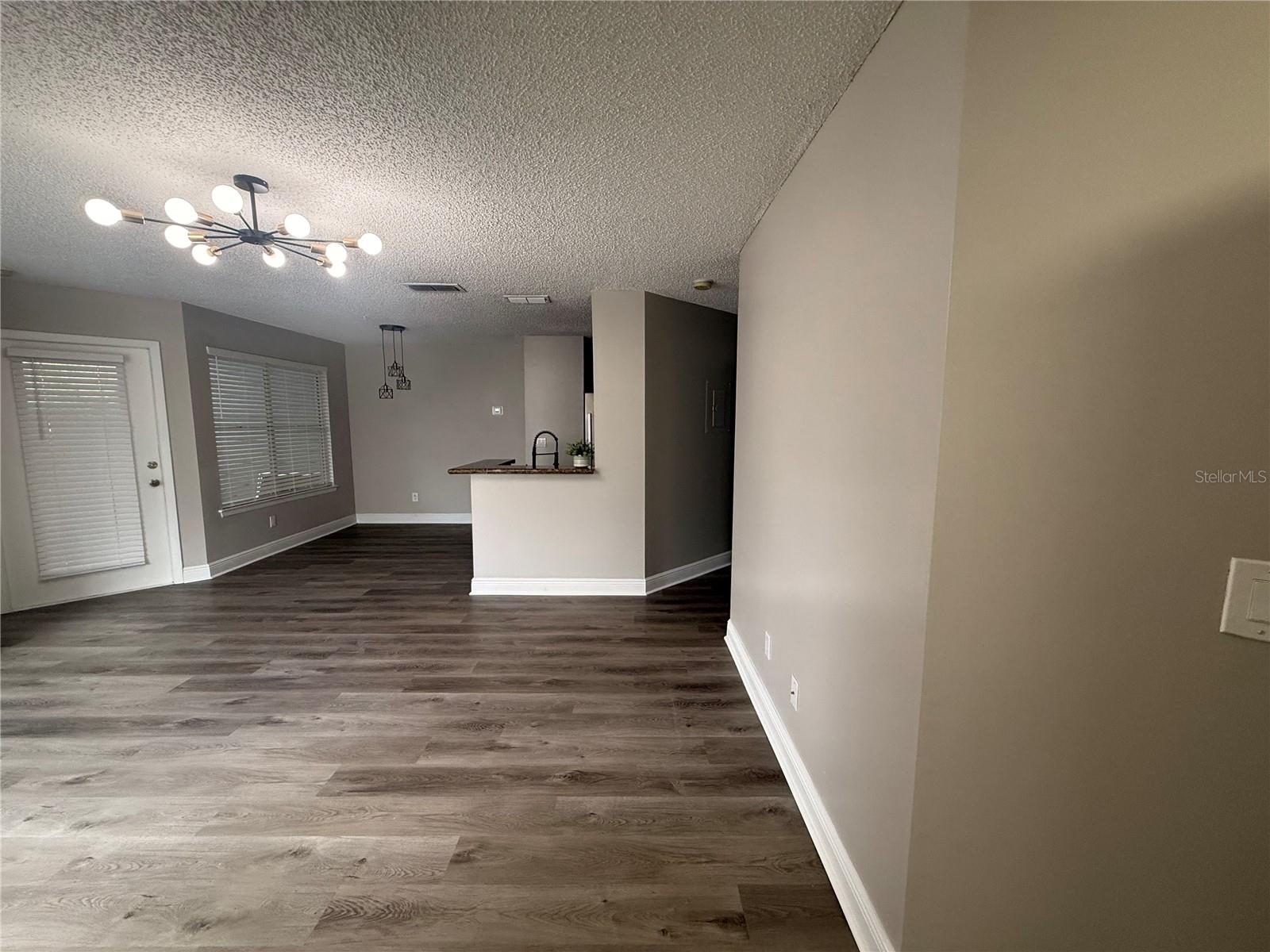 Image 4 of 41 For 715 Sugar Bay Way 103