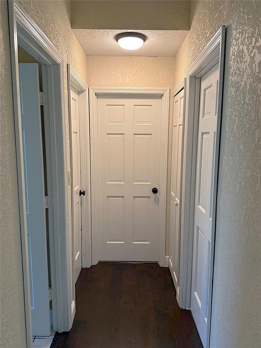 Image 44 of 59 For 2220 Fairglenn Way