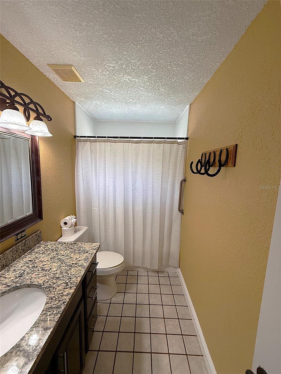 Image 46 of 59 For 2220 Fairglenn Way