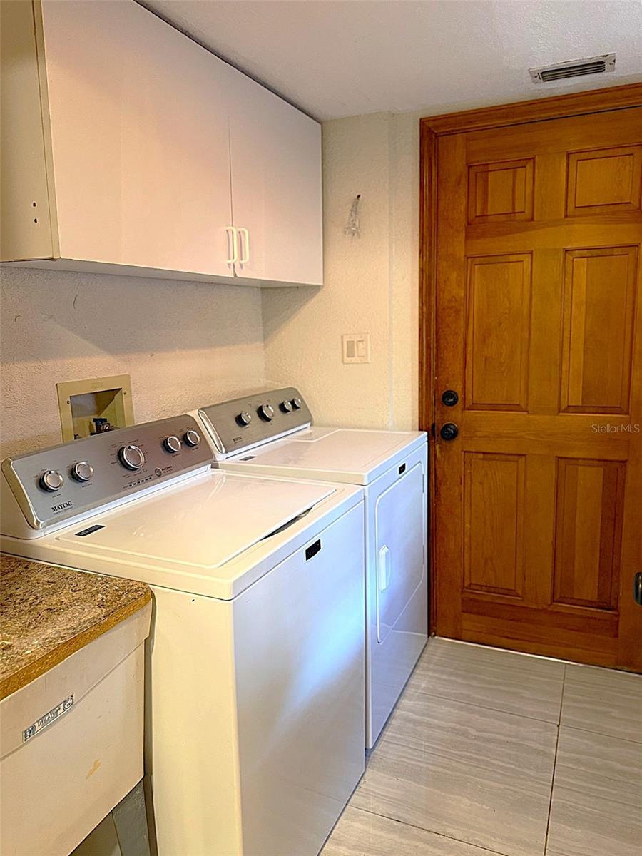 Image 50 of 59 For 2220 Fairglenn Way