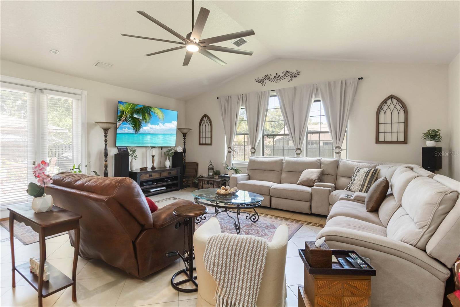 Image 10 of 35 For 439 Virginia Avenue