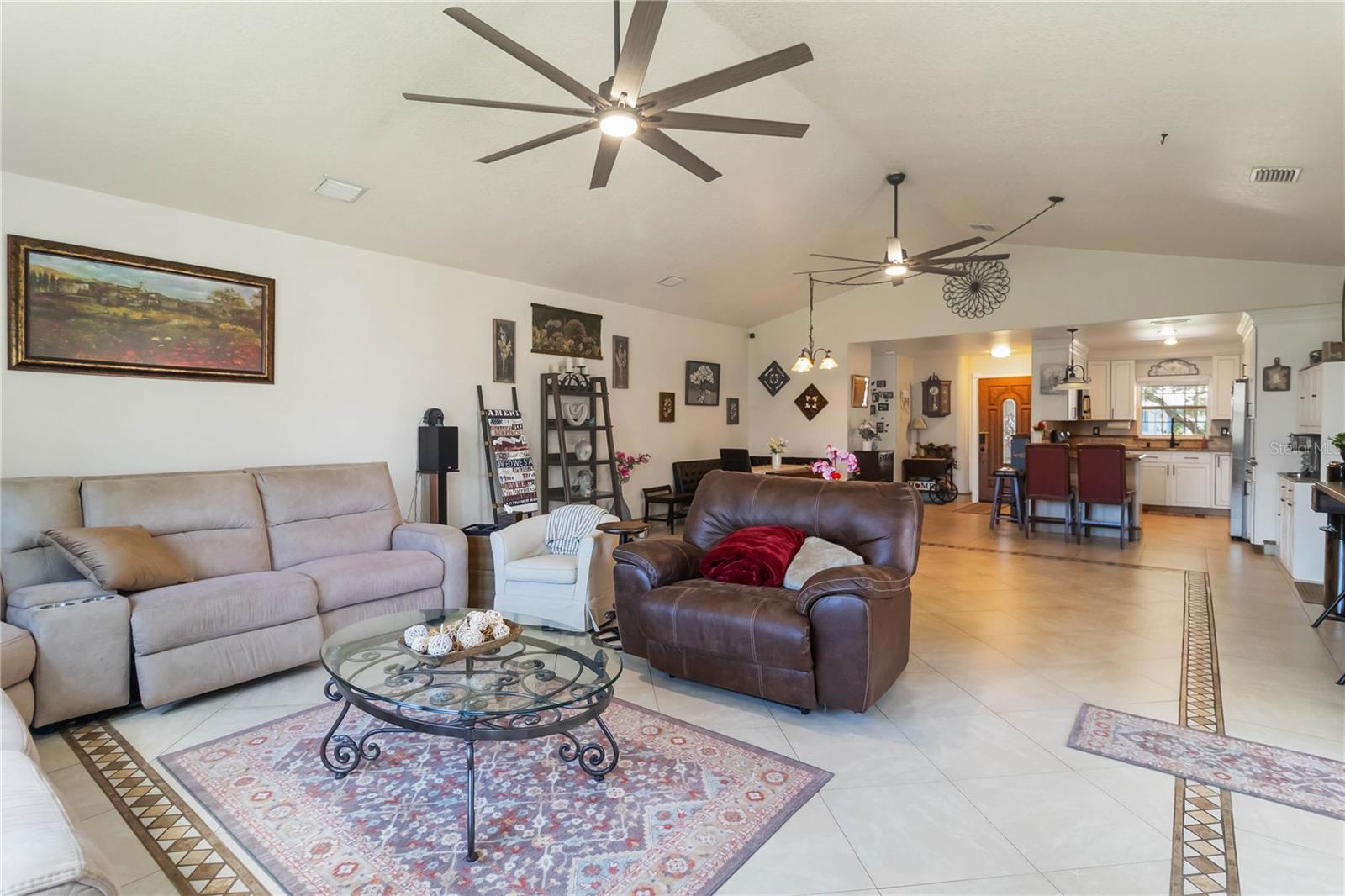 Image 11 of 35 For 439 Virginia Avenue