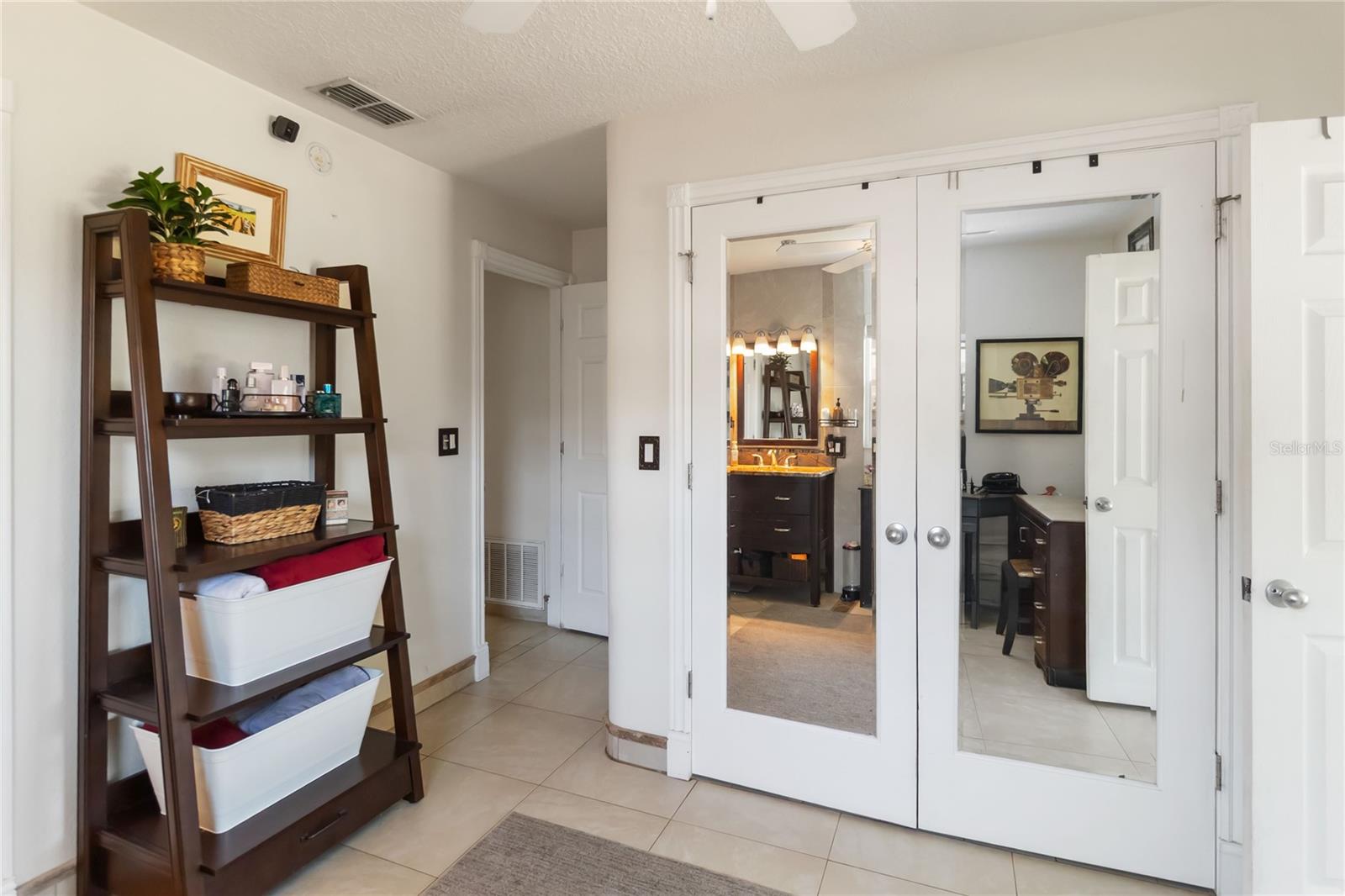 Image 16 of 35 For 439 Virginia Avenue