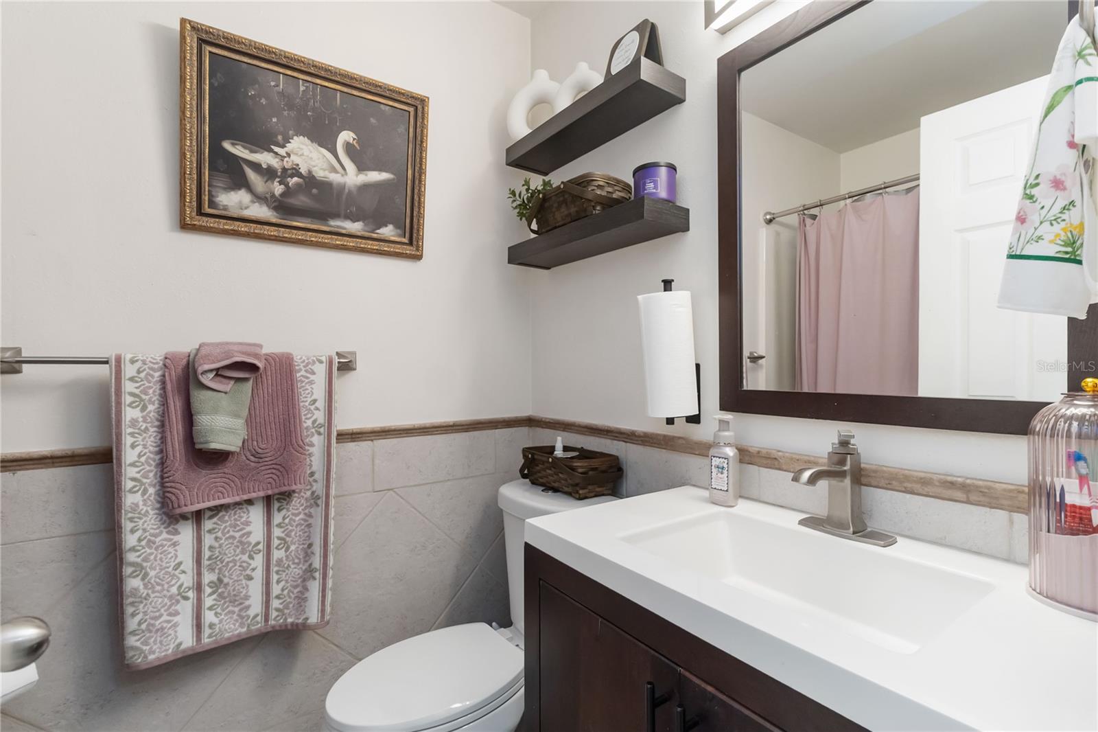 Image 19 of 35 For 439 Virginia Avenue