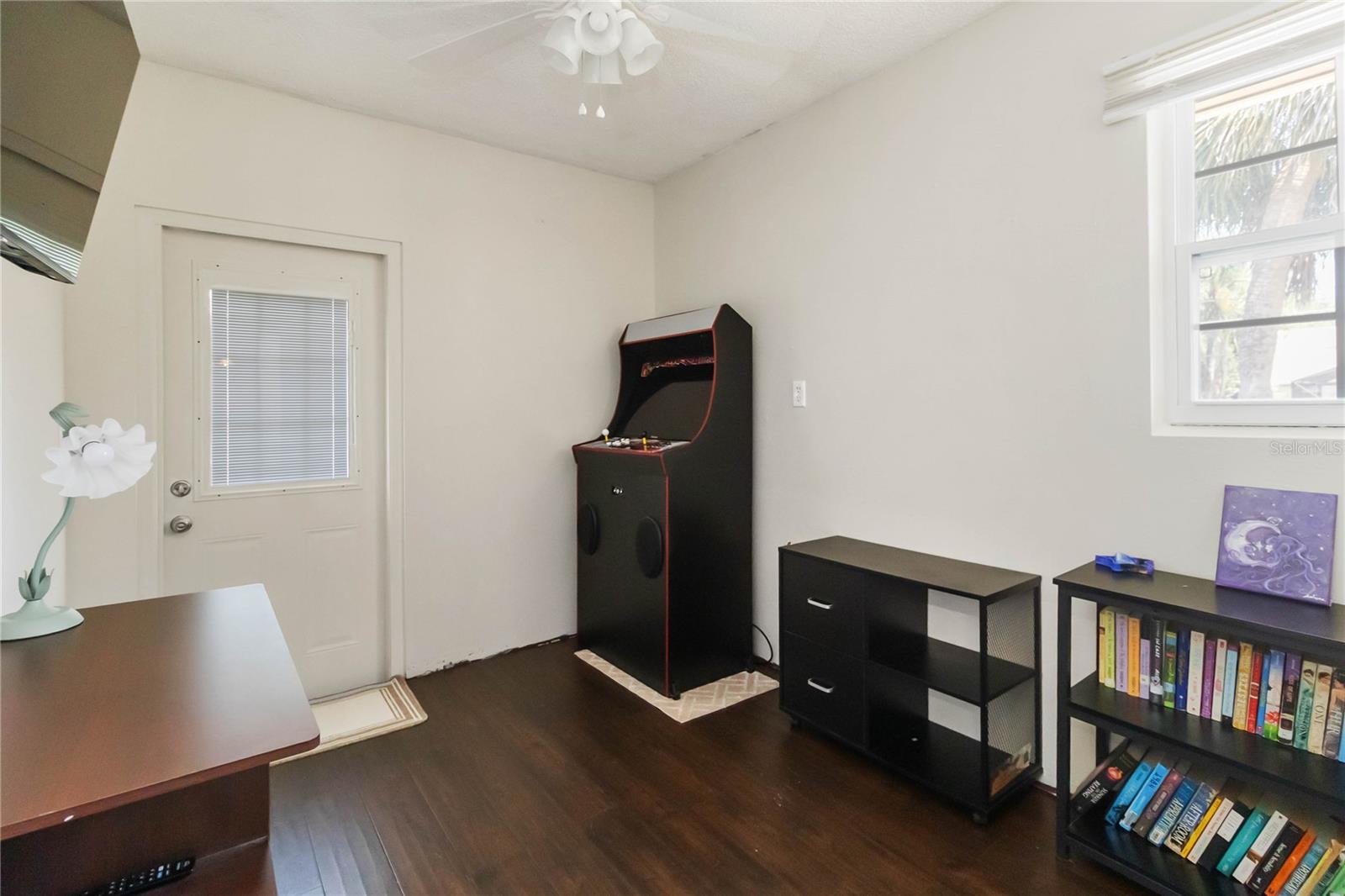 Image 22 of 35 For 439 Virginia Avenue