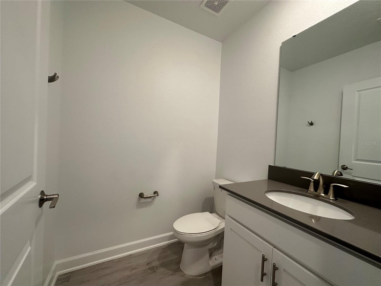 Image 12 of 35 For 3128 Addison Boulevard