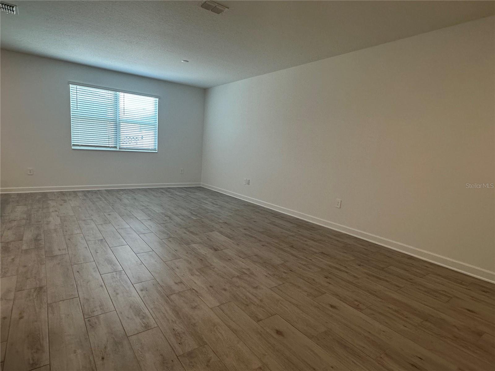 Image 16 of 35 For 3128 Addison Boulevard