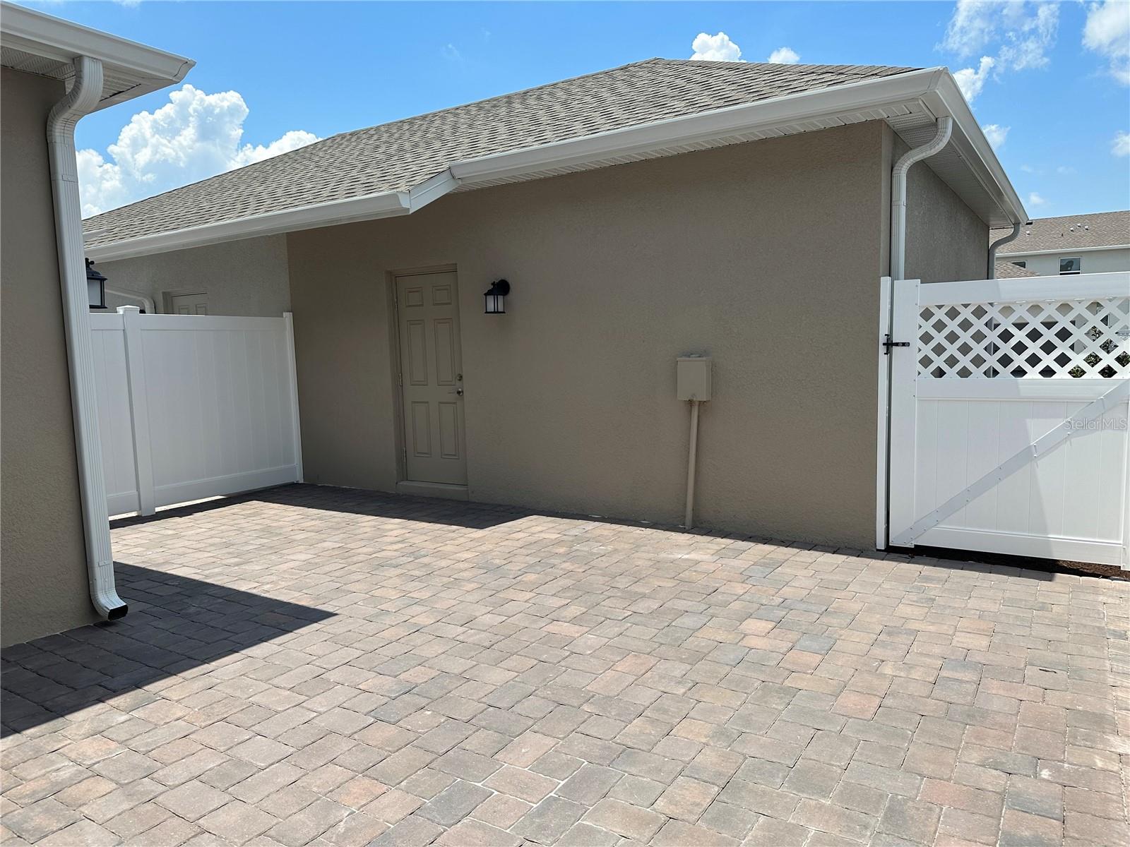 Image 24 of 35 For 3128 Addison Boulevard