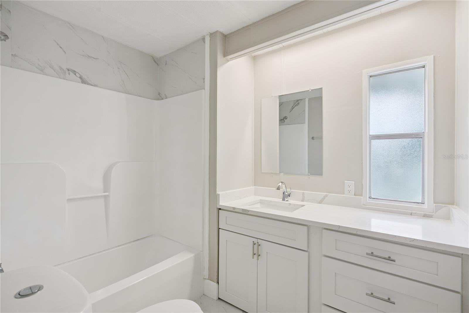 Image 12 of 20 For 18941 3rd Avenue