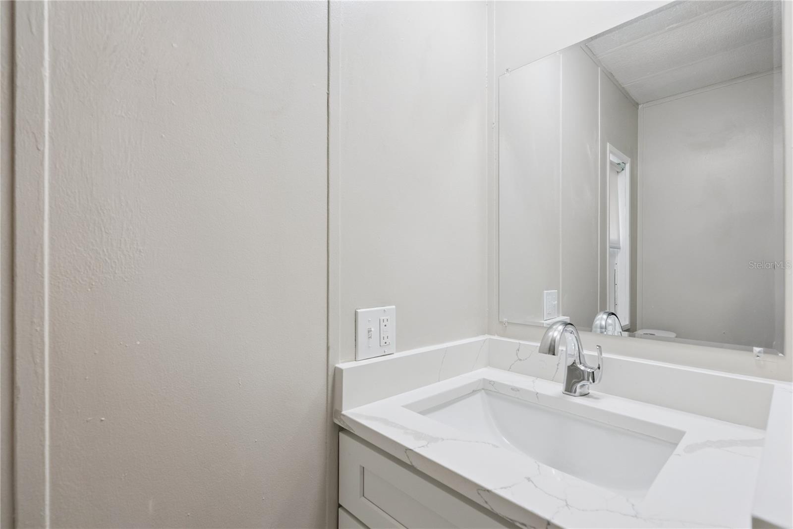 Image 13 of 20 For 18941 3rd Avenue