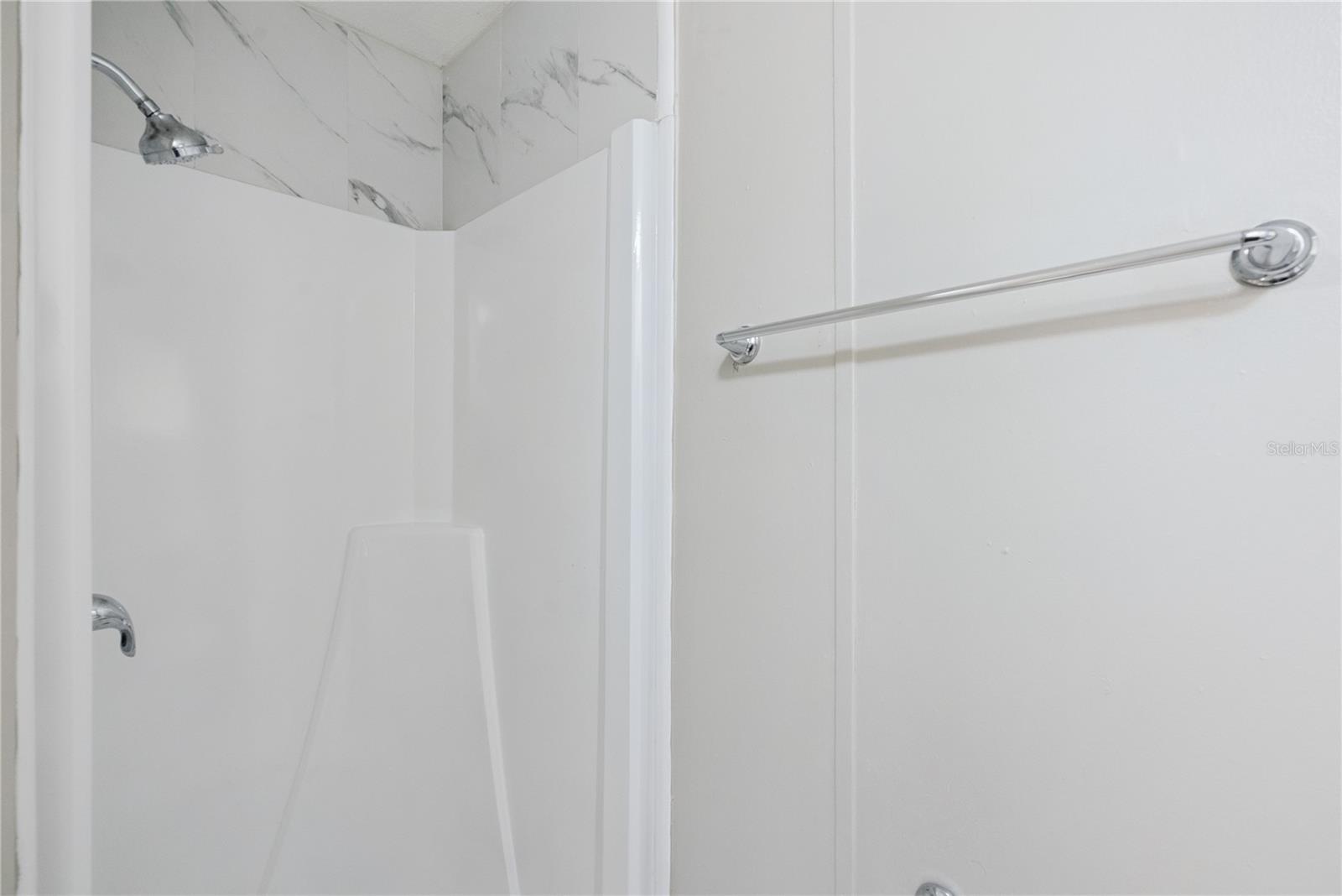 Image 14 of 20 For 18941 3rd Avenue