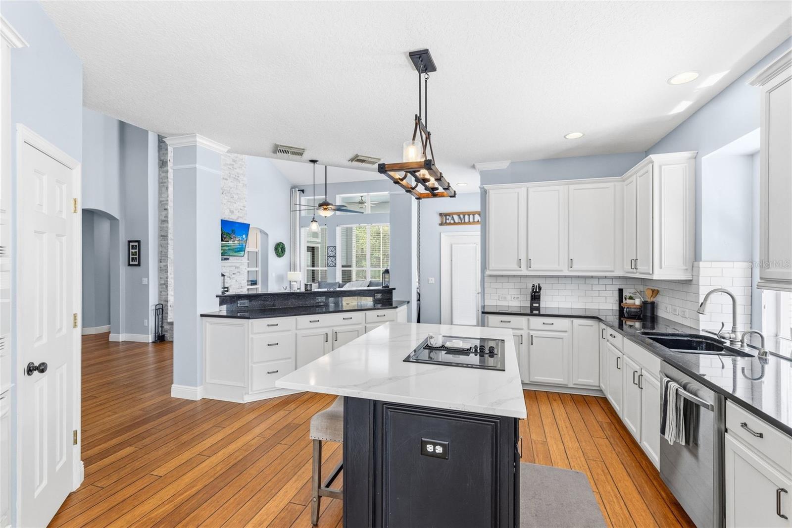 Image 22 of 70 For 13225 Sharswood Circle