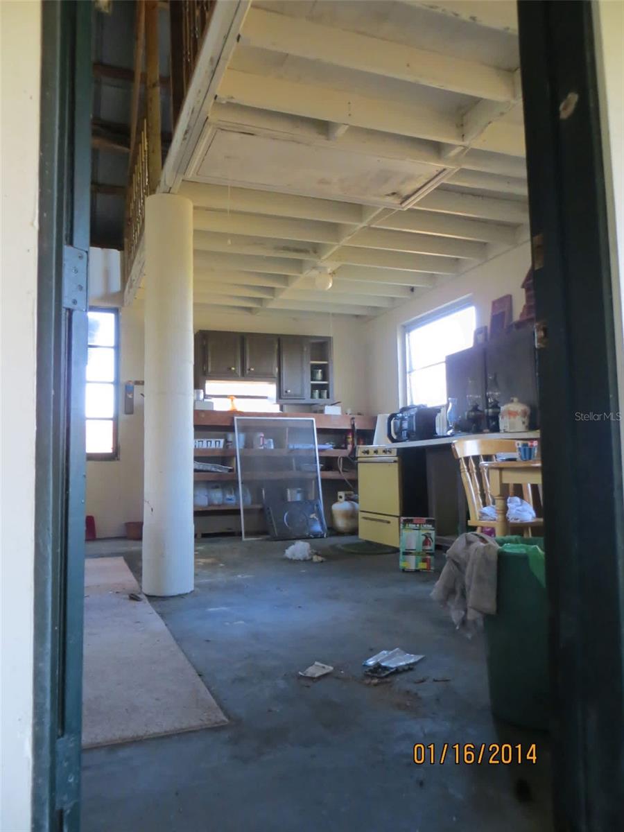 Image 7 of 8 For  No Street  