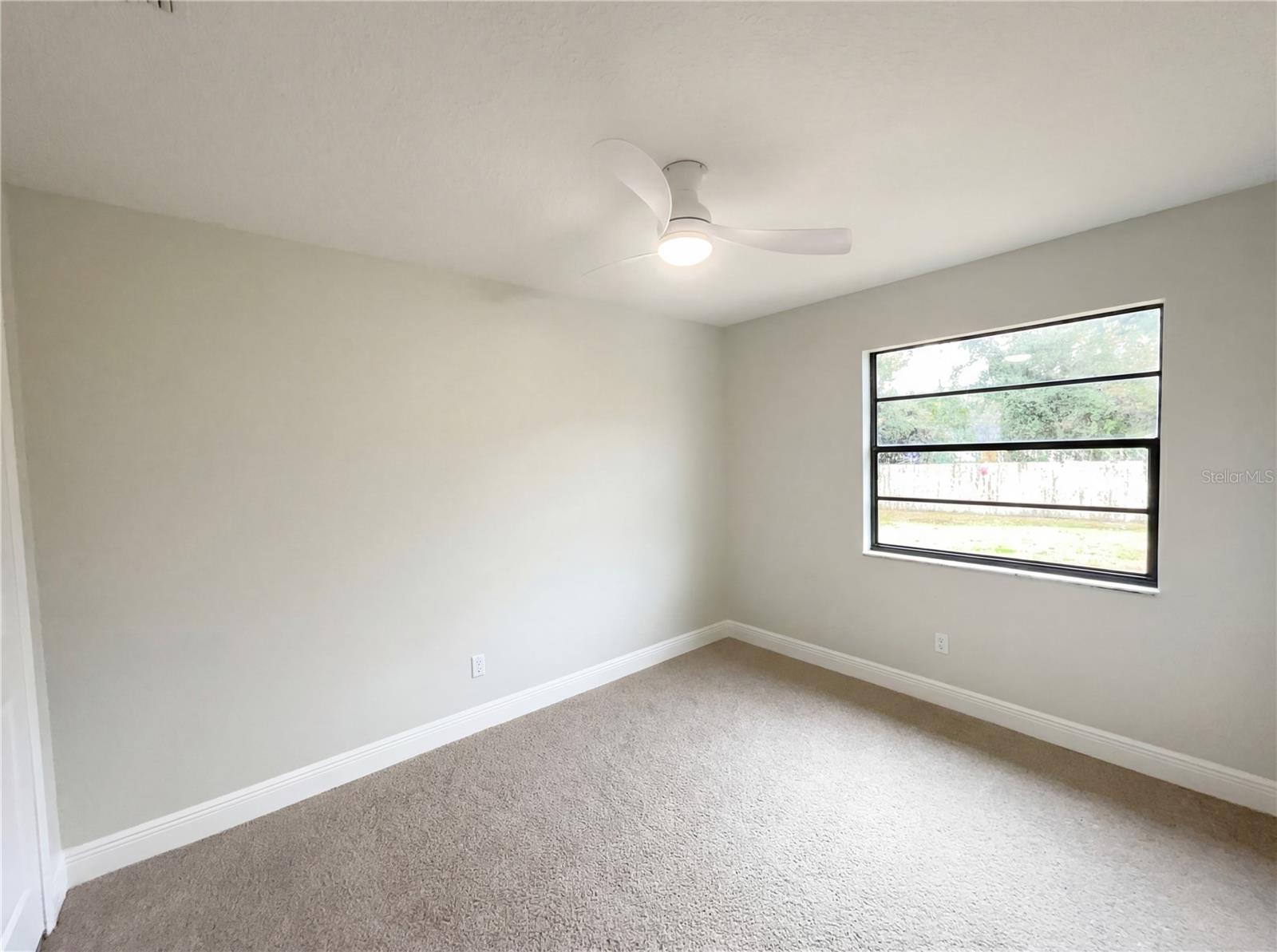 Image 13 of 24 For 4864 Lake Shore Drive