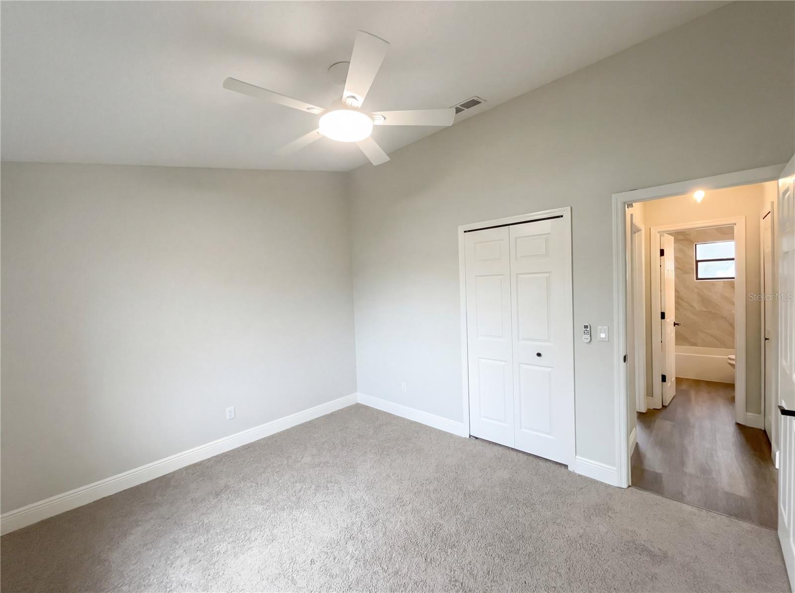 Image 14 of 24 For 4864 Lake Shore Drive