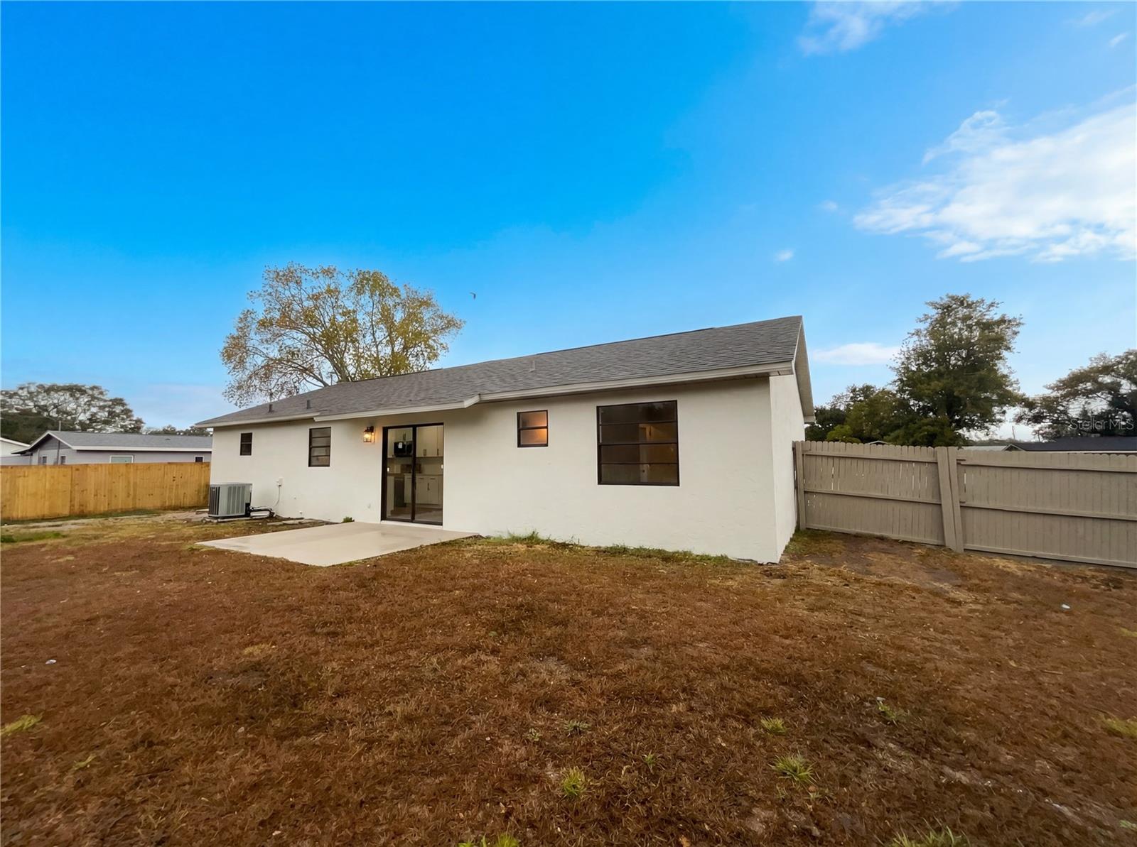 Image 23 of 24 For 4864 Lake Shore Drive