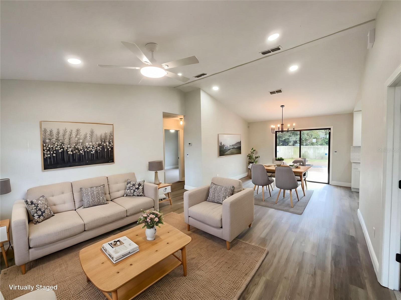 Image 3 of 24 For 4864 Lake Shore Drive