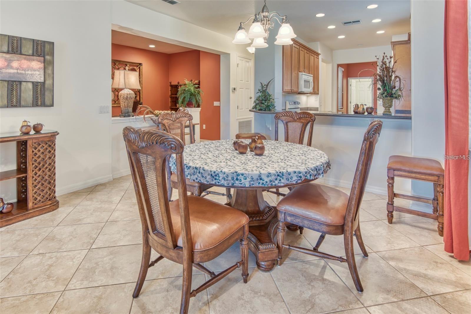 Image 16 of 66 For 2310 Palm Tree Drive