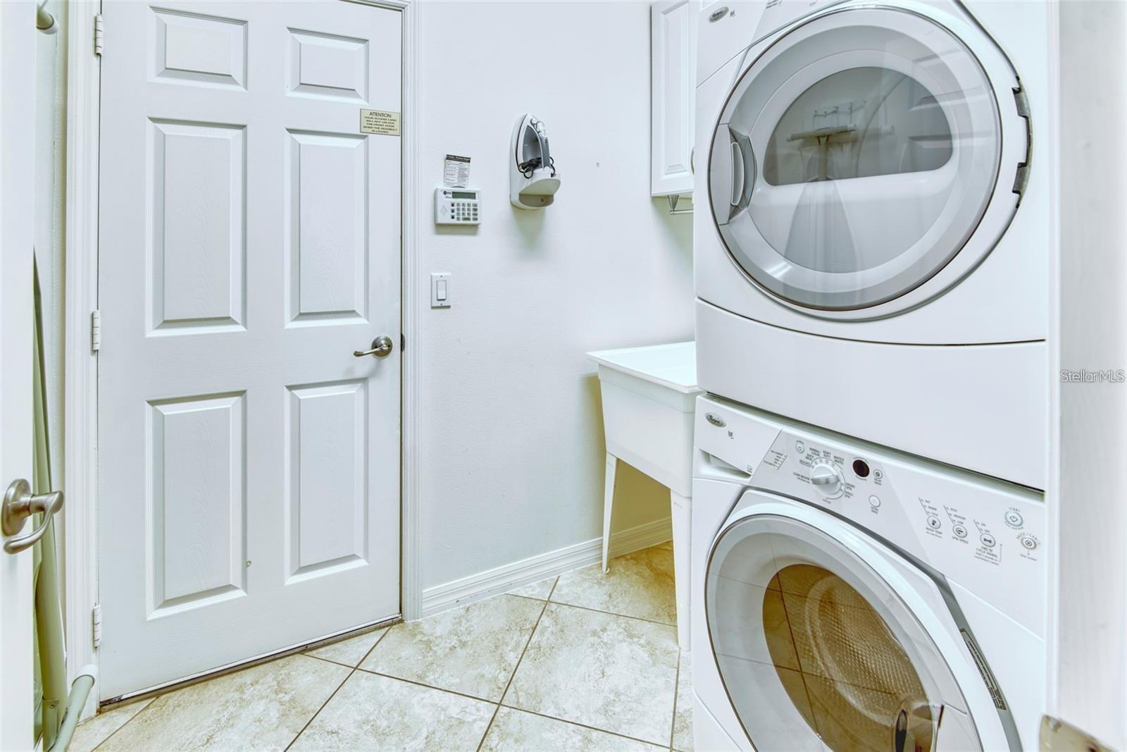 Image 39 of 66 For 2310 Palm Tree Drive