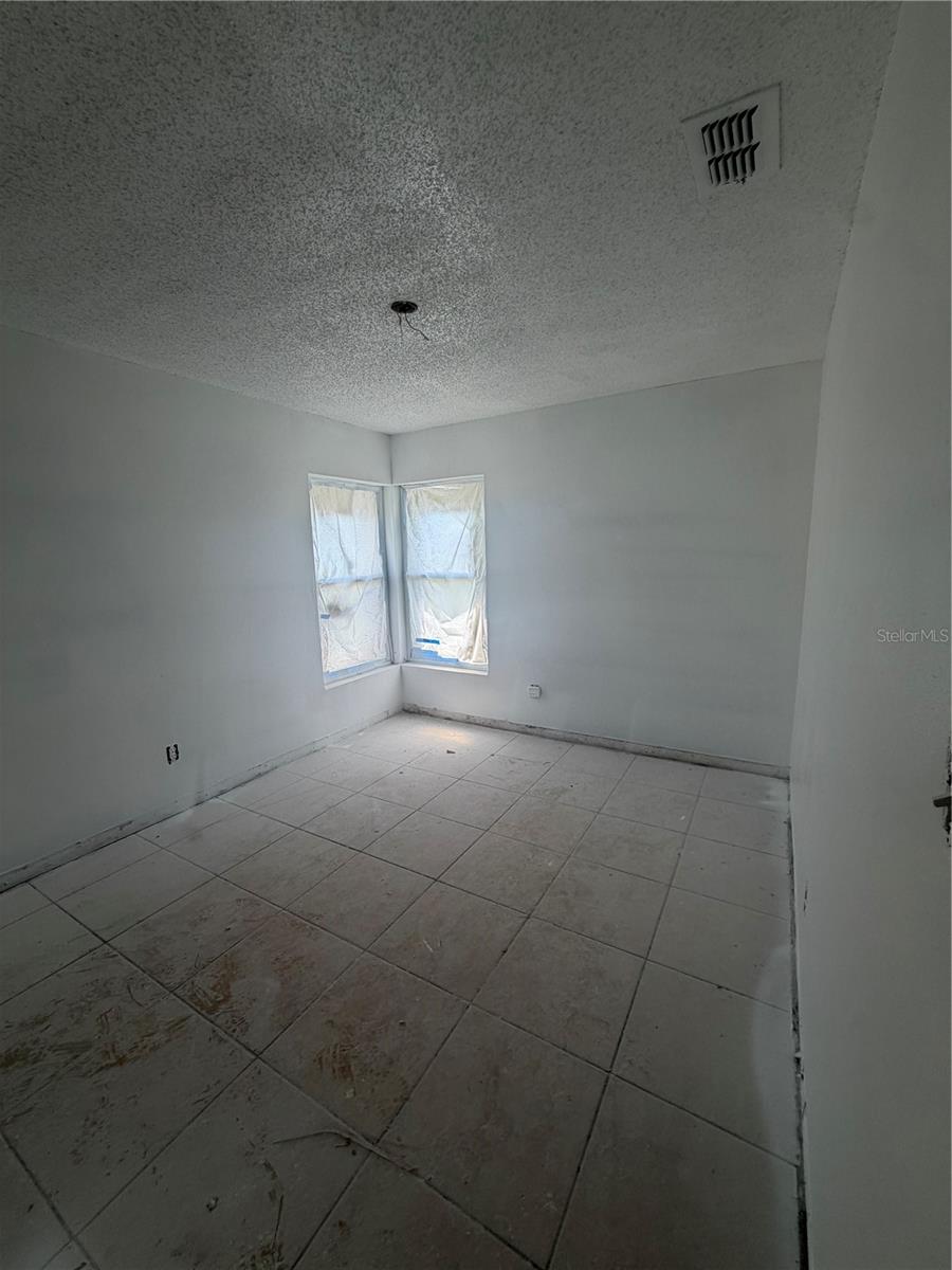 Image 6 of 23 For 2735 Lookout Ridge Road