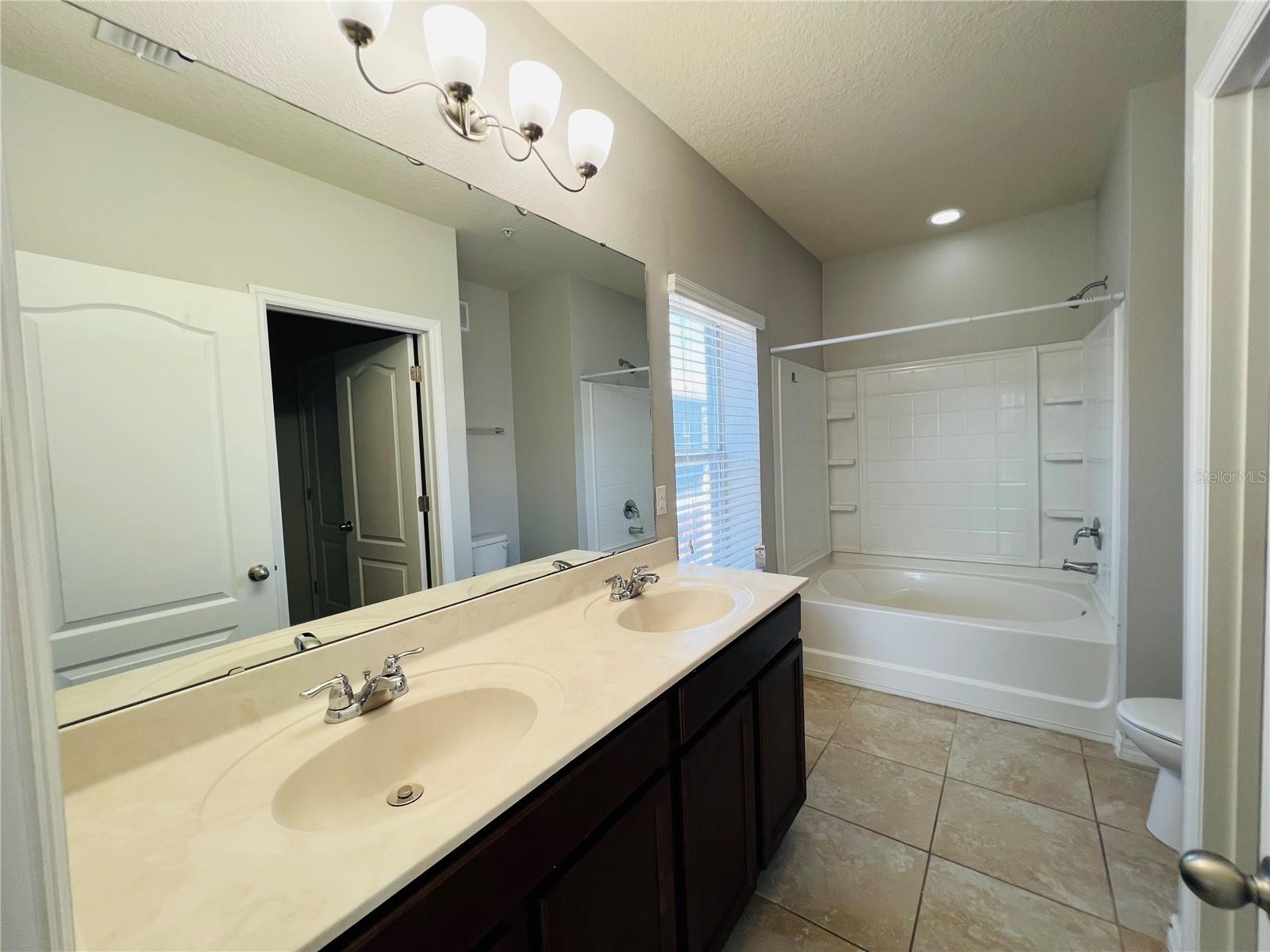 Image 15 of 26 For 6562 Goldenrod Road 80a