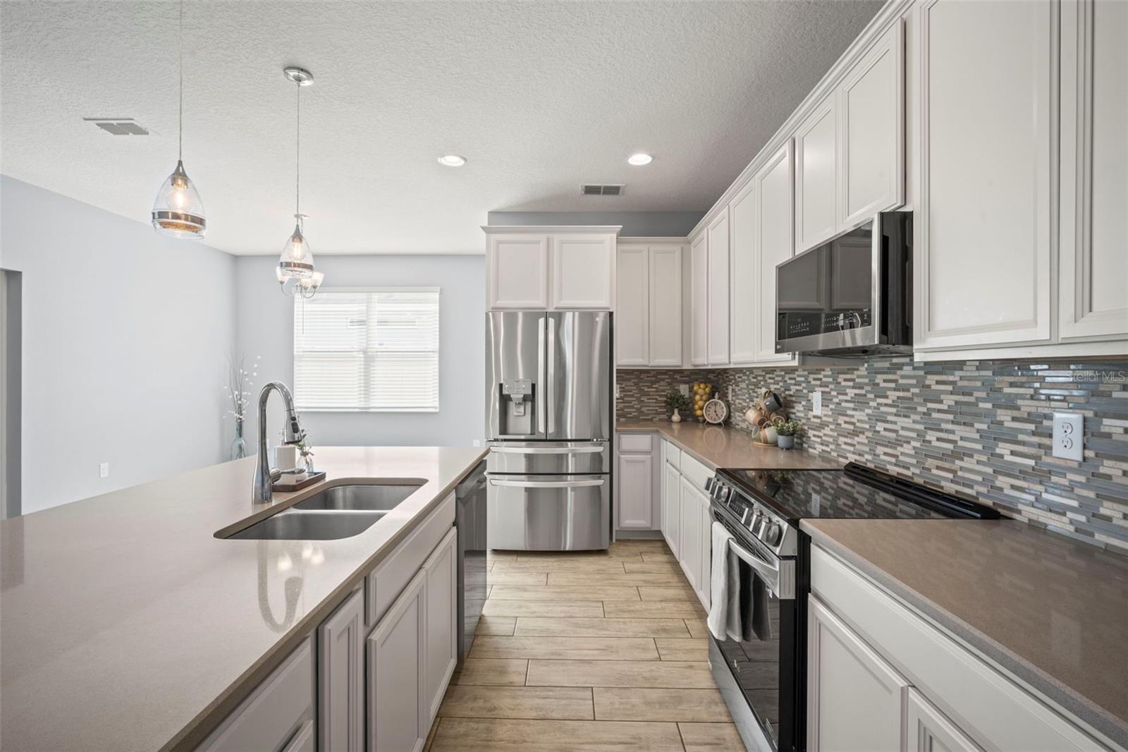 Image 10 of 66 For 3261 Bethpage Loop