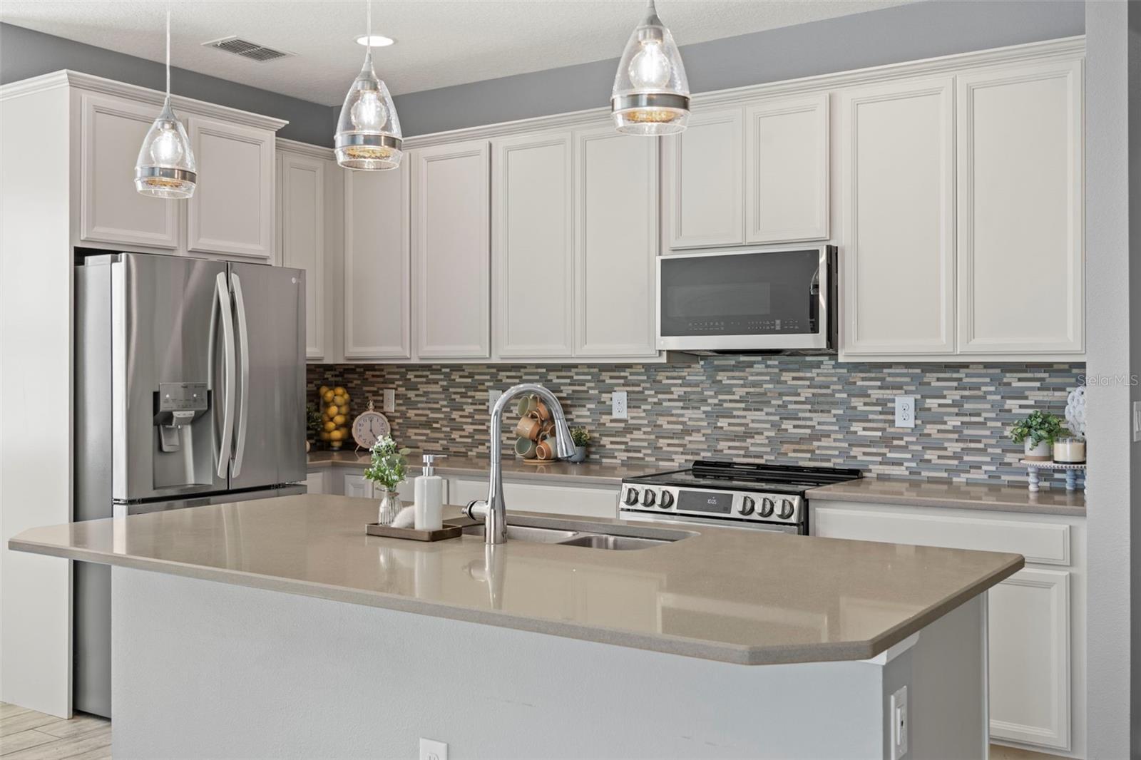 Image 11 of 66 For 3261 Bethpage Loop