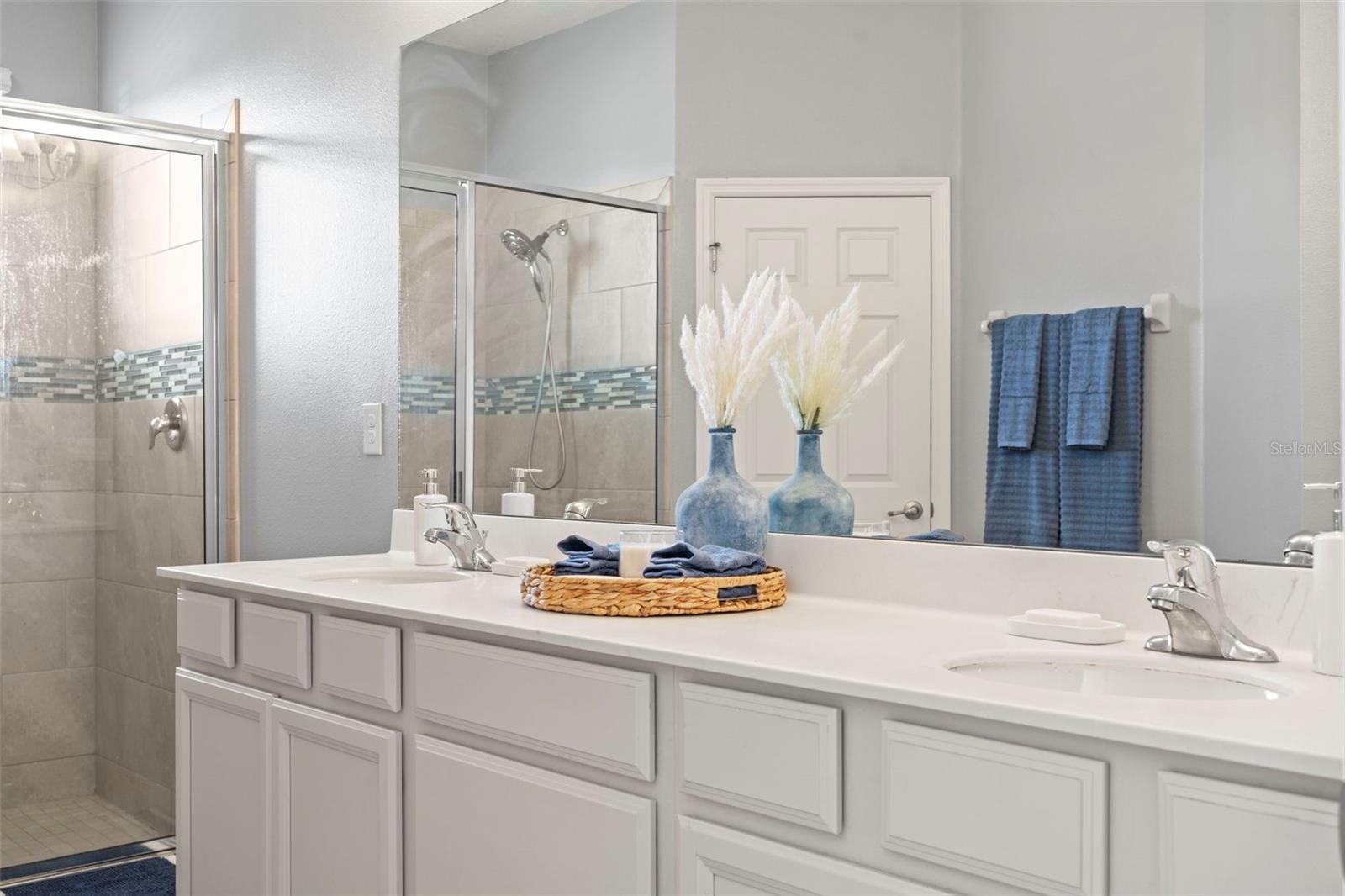 Image 28 of 66 For 3261 Bethpage Loop