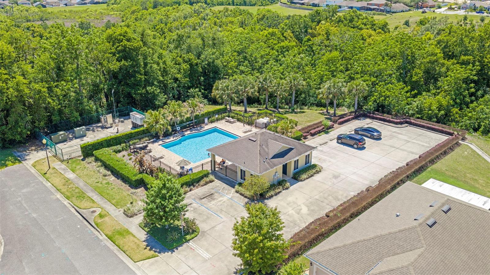 Image 51 of 66 For 3261 Bethpage Loop