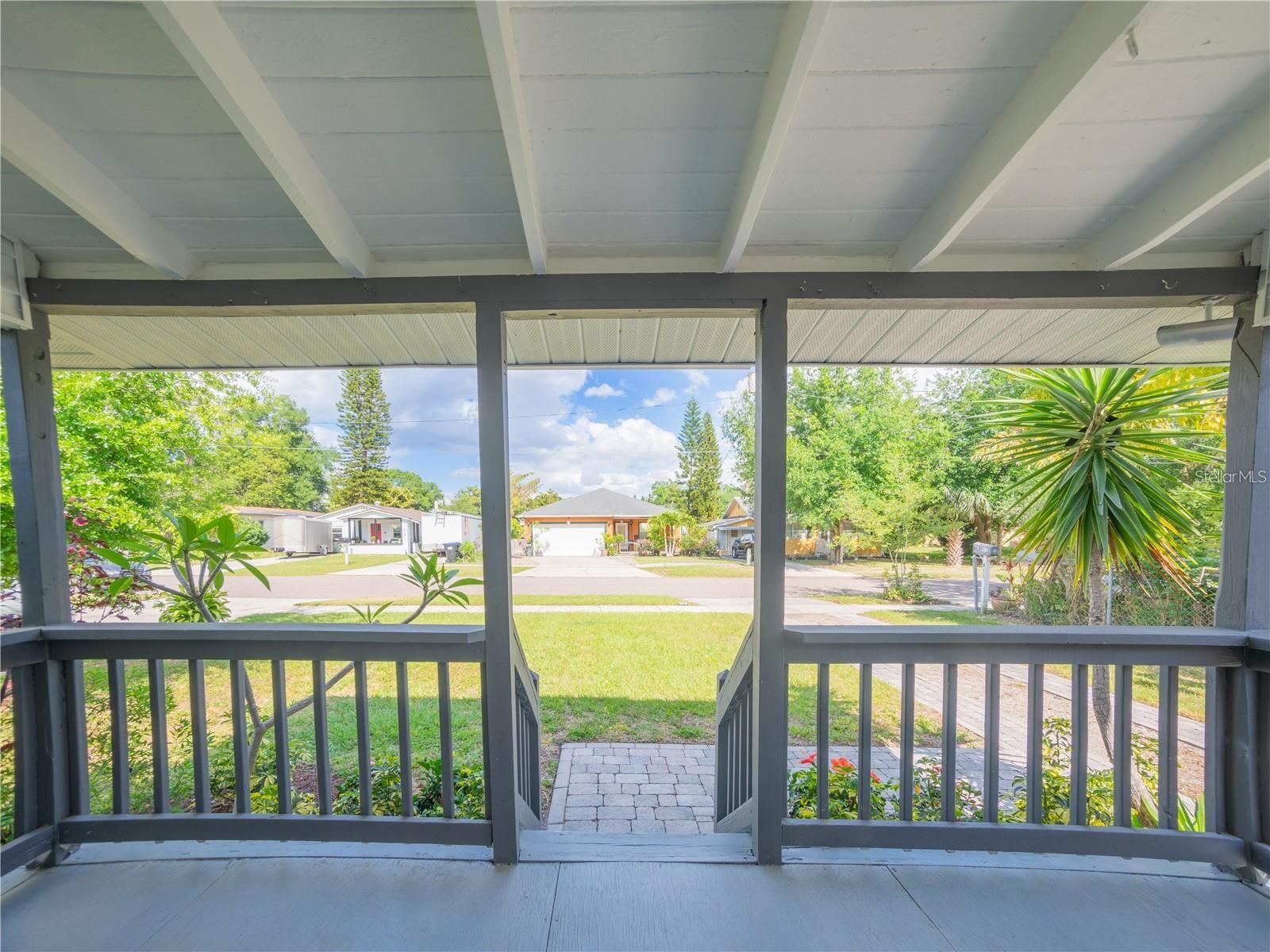 Image 4 of 9 For 811 Overspin Drive