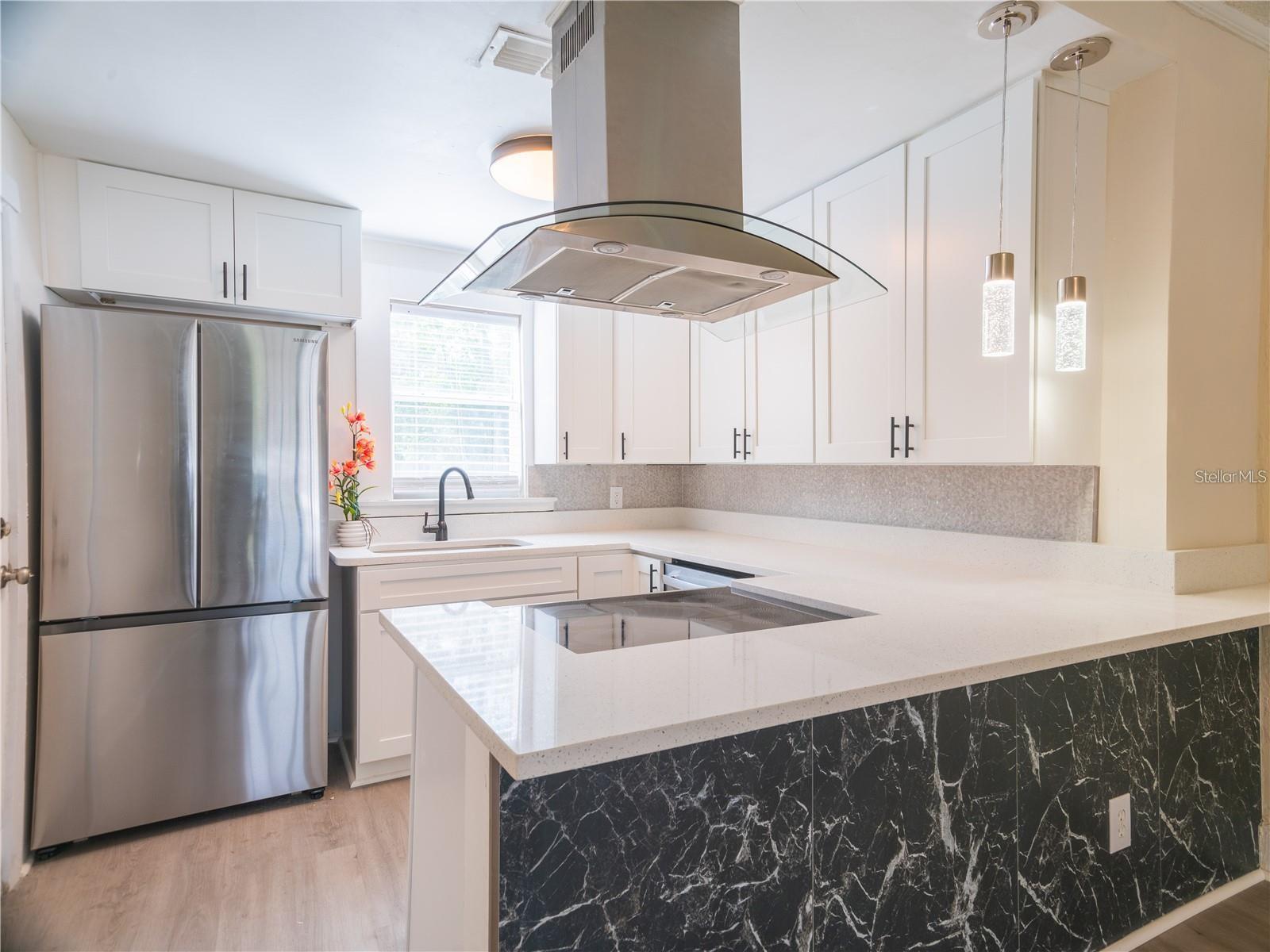 Image 5 of 9 For 811 Overspin Drive