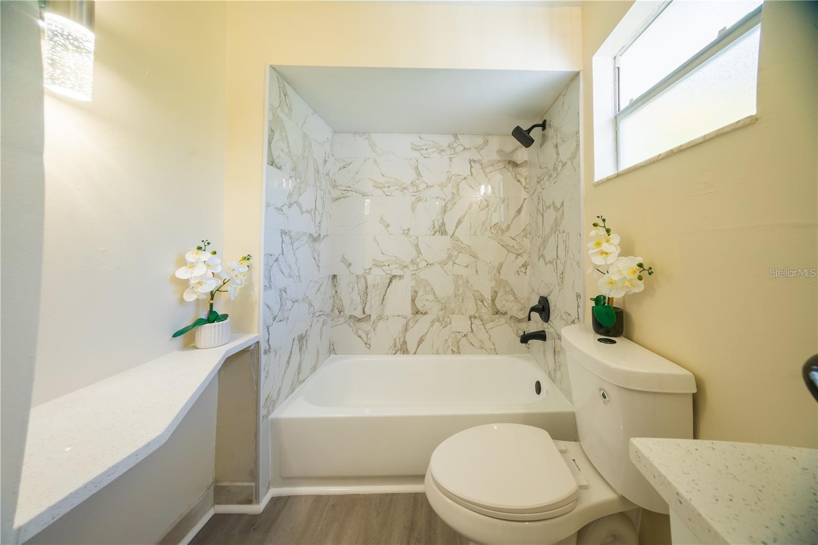 Image 7 of 9 For 811 Overspin Drive