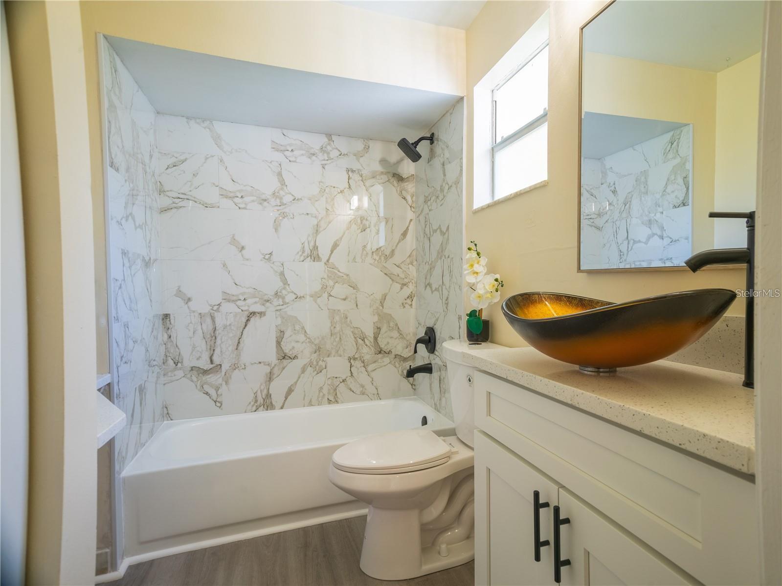 Image 8 of 9 For 811 Overspin Drive