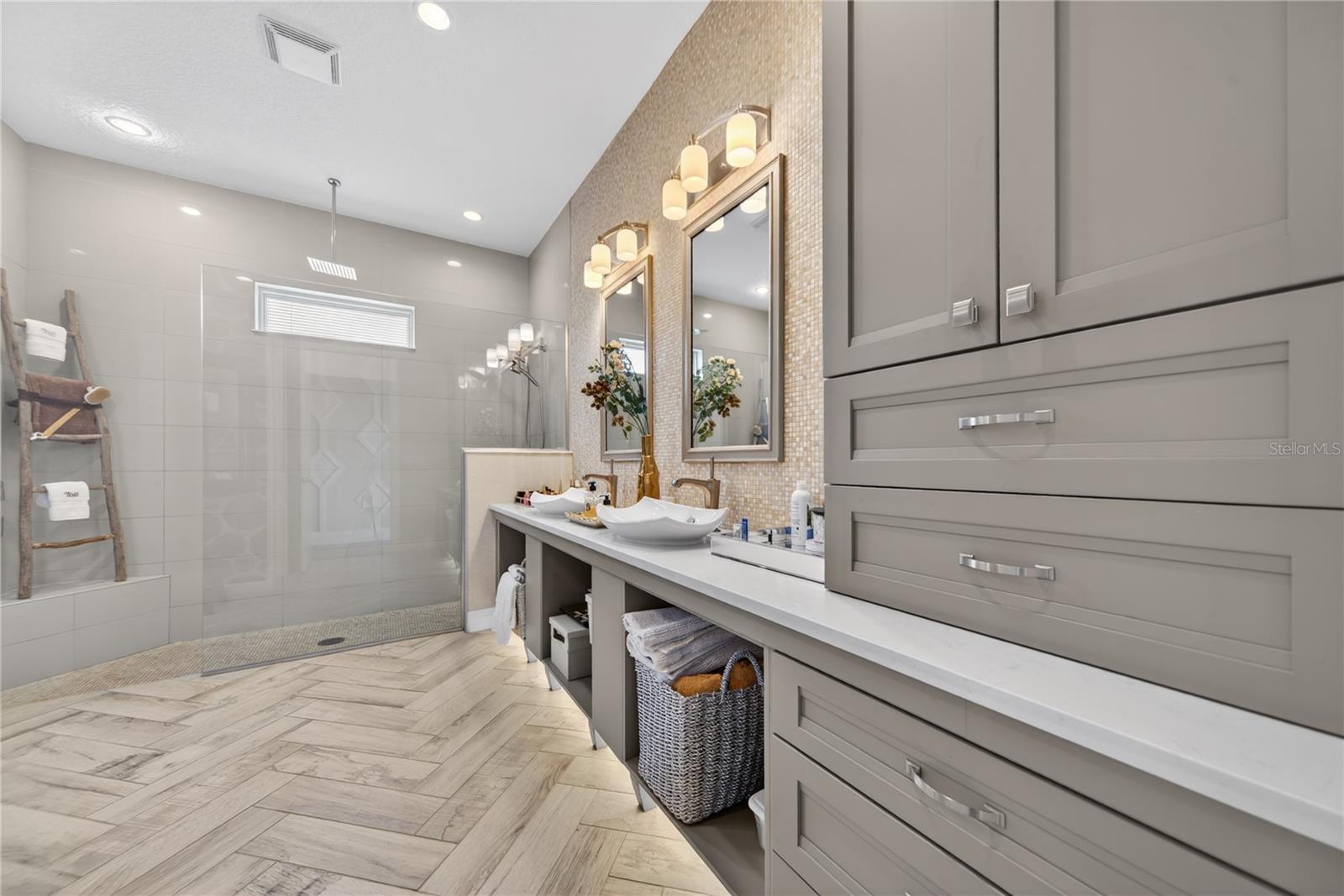 Image 26 of 70 For 15555 Panther Lake Drive