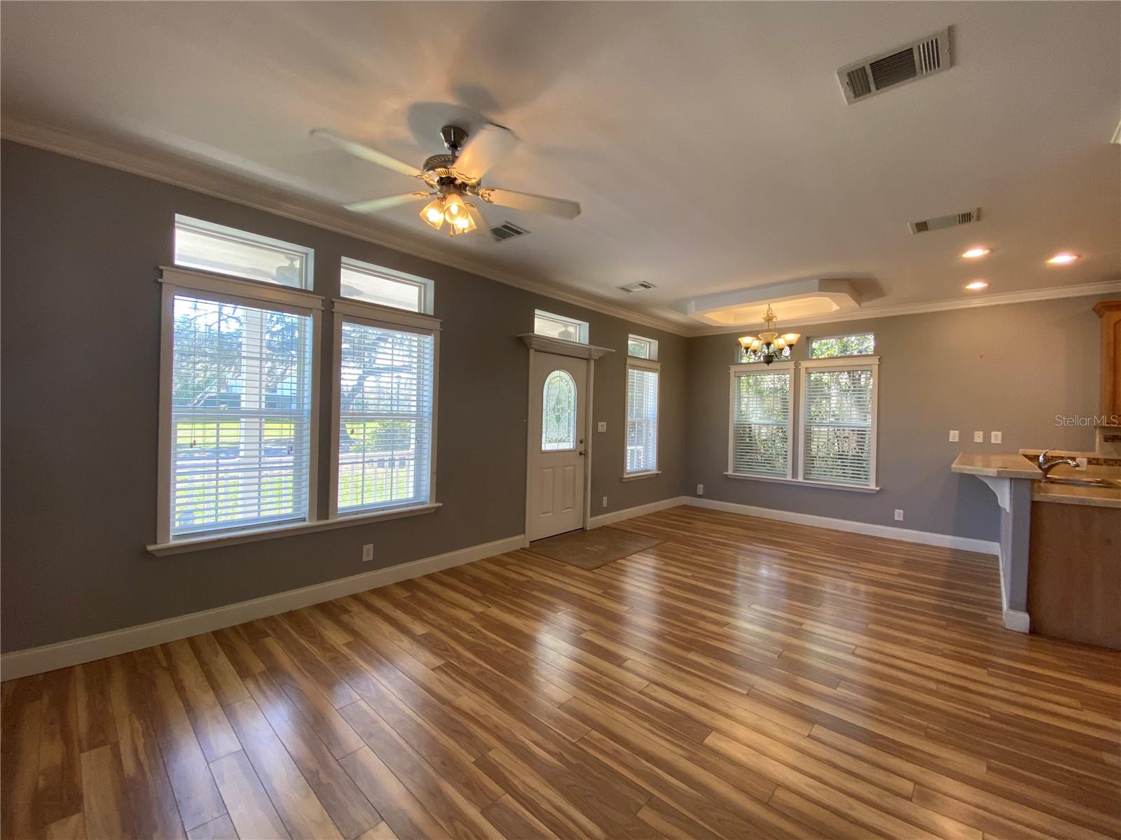 Image 4 of 17 For 653 Symonds Avenue