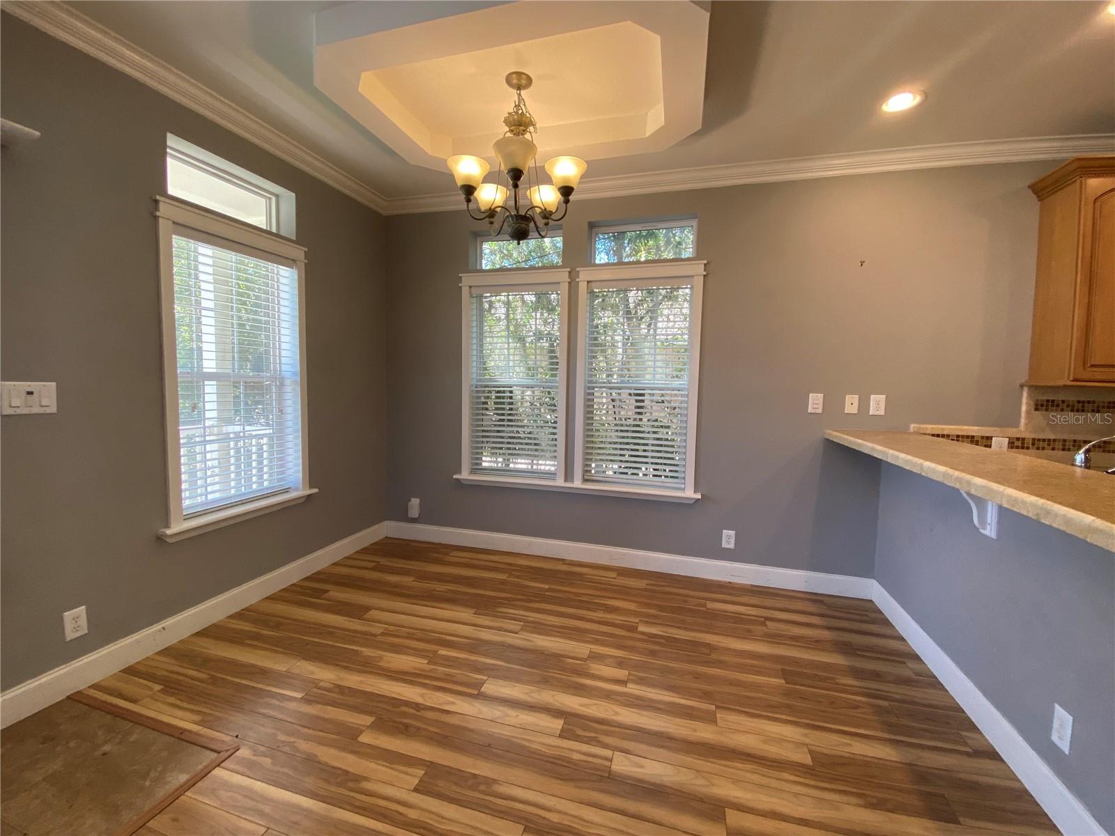 Image 5 of 17 For 653 Symonds Avenue