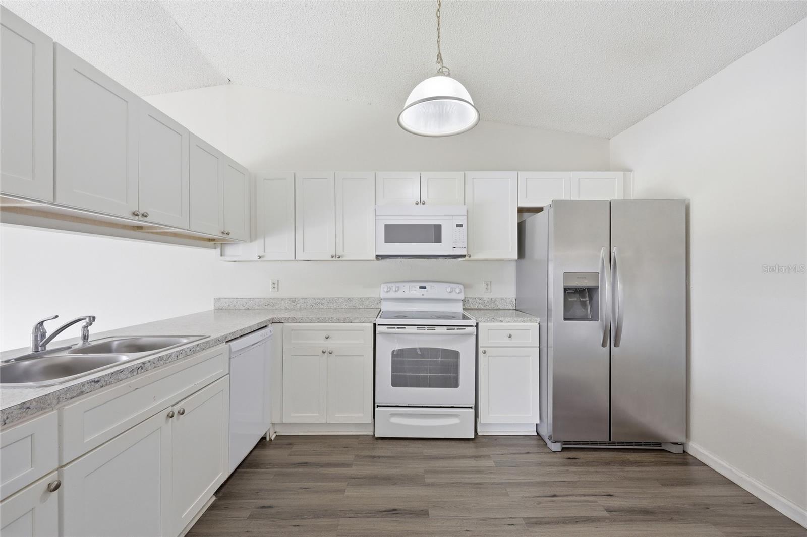 Image 17 of 34 For 1101 Alicante Avenue