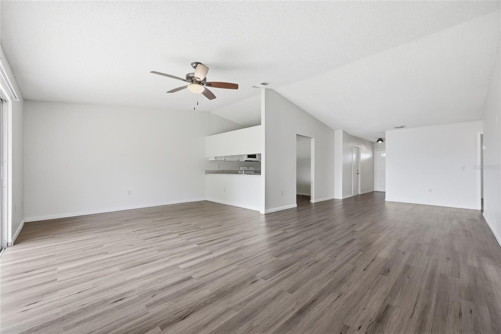 Image 21 of 34 For 1101 Alicante Avenue