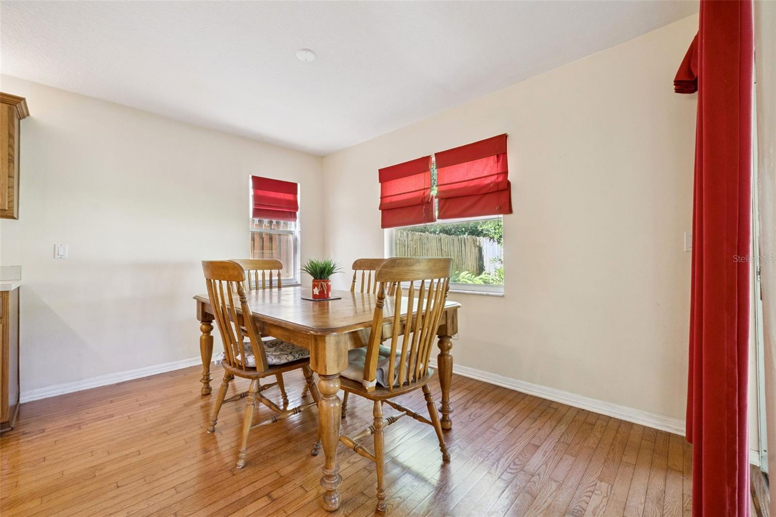 Image 10 of 49 For 436 Opal Court