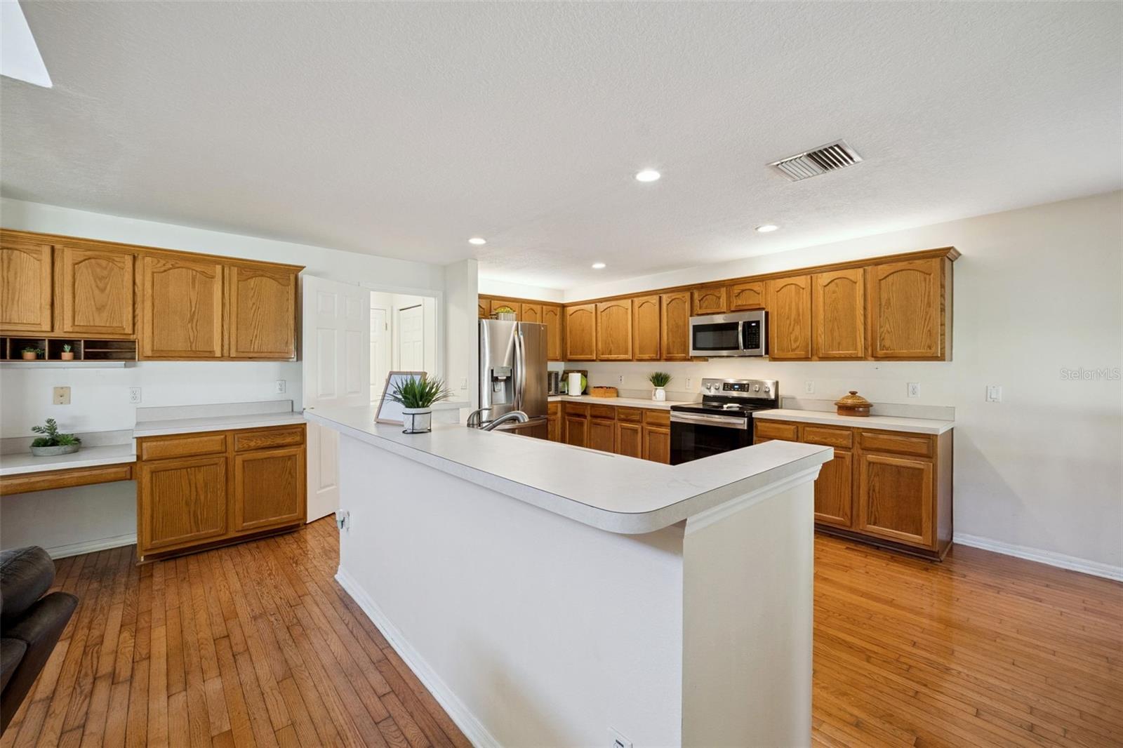 Image 12 of 49 For 436 Opal Court