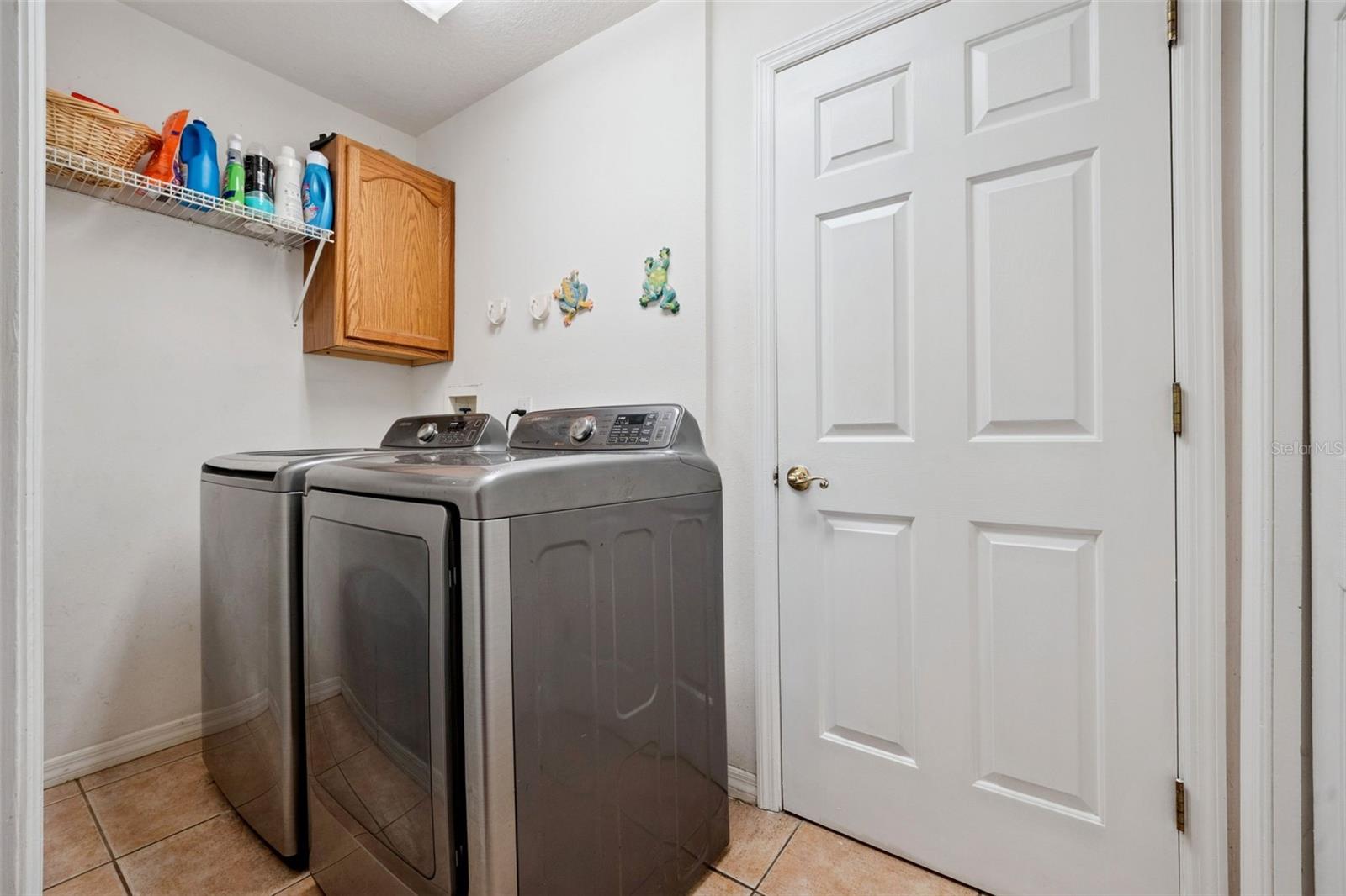 Image 17 of 49 For 436 Opal Court