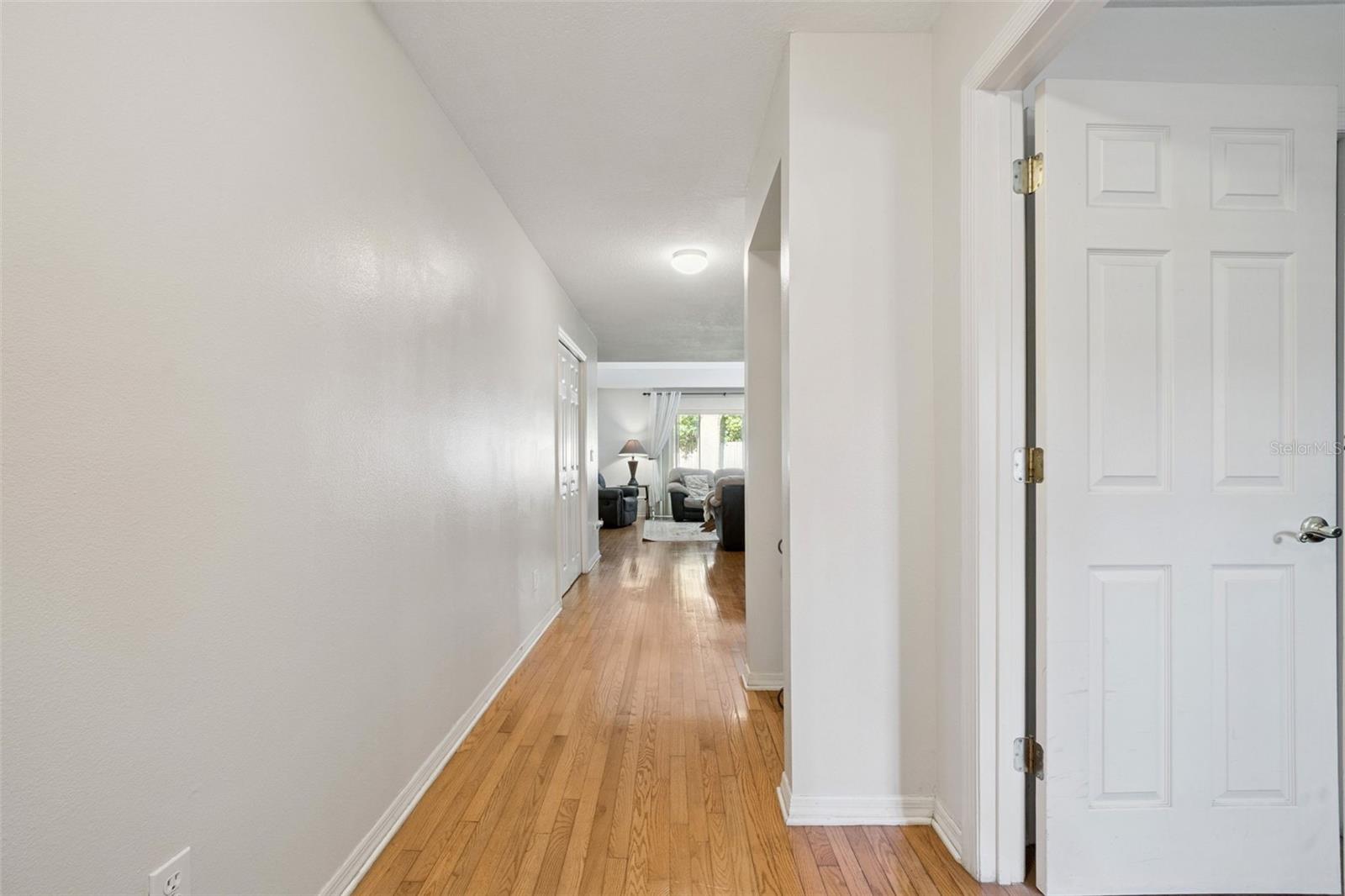 Image 18 of 49 For 436 Opal Court