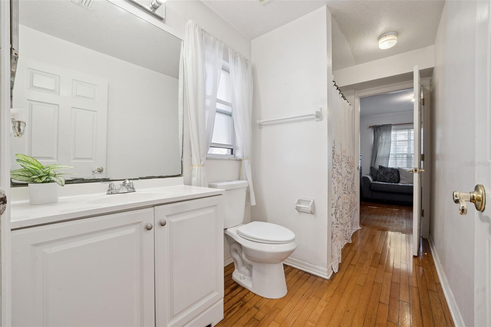 Image 22 of 49 For 436 Opal Court